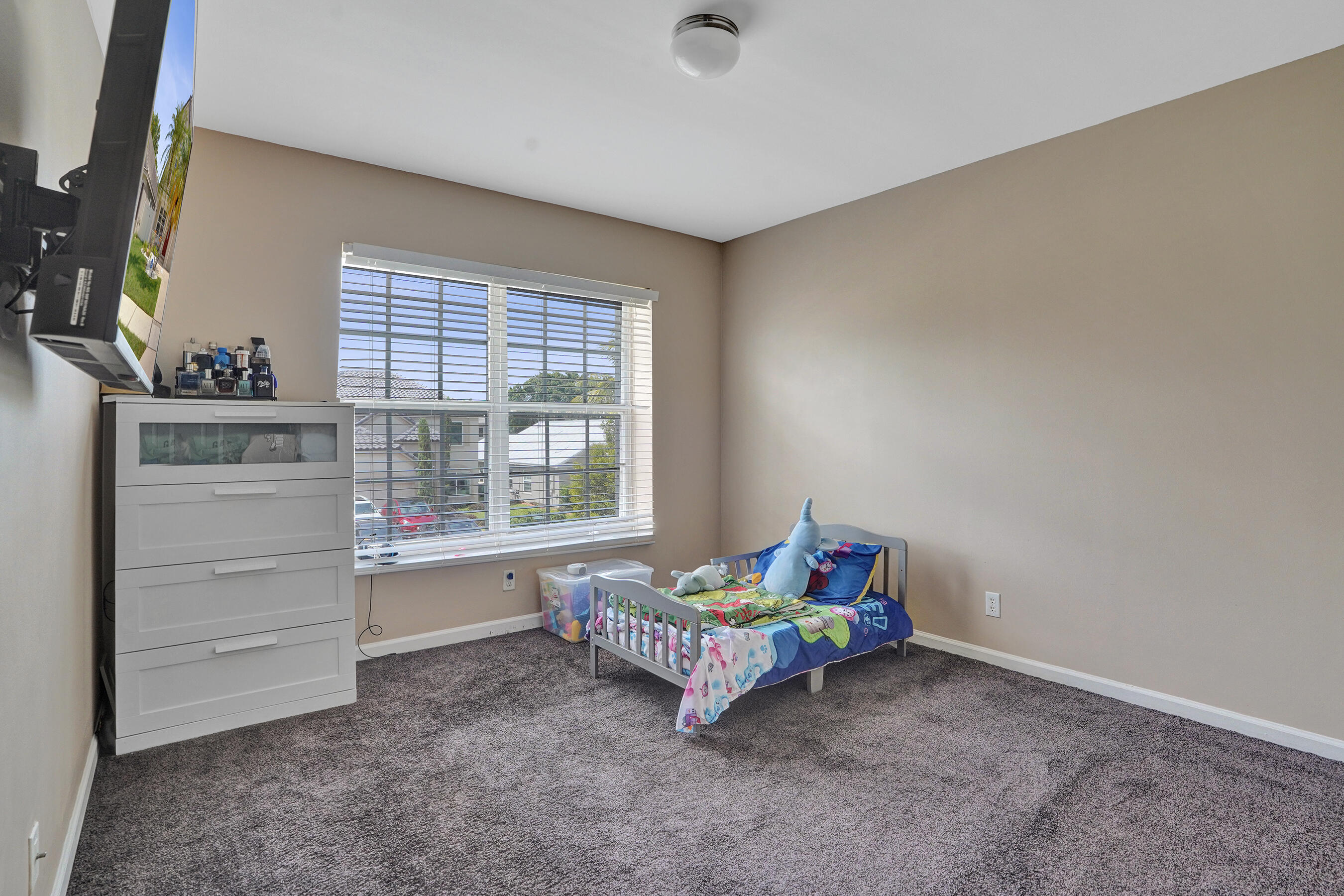 LAND SECTION 8 - Residential
