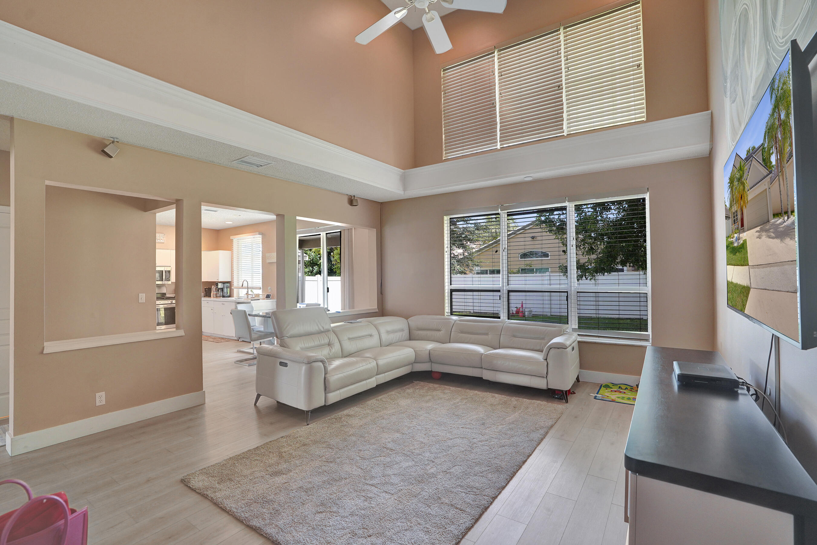 LAND SECTION 8 - Residential