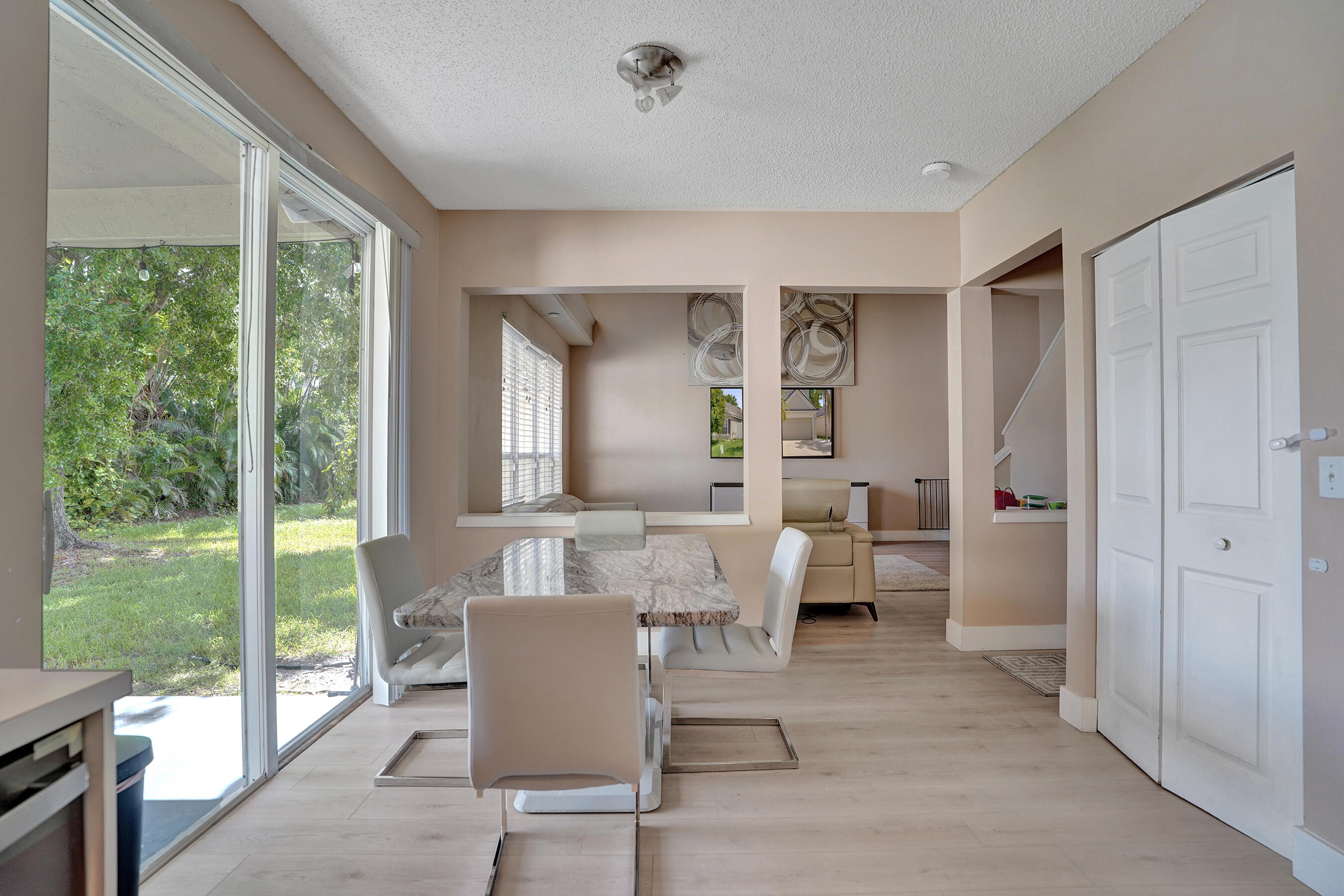 LAND SECTION 8 - Residential