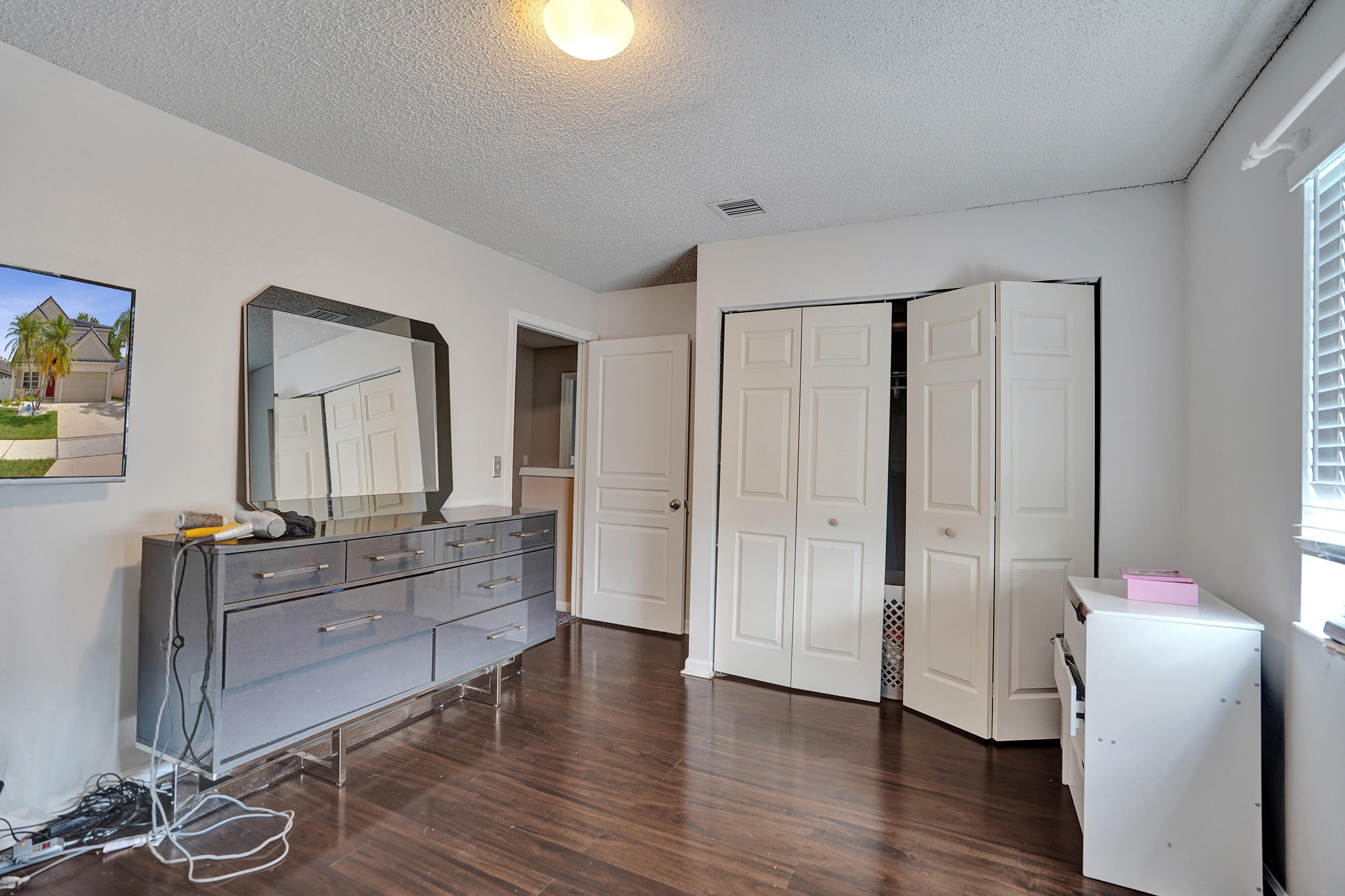 LAND SECTION 8 - Residential
