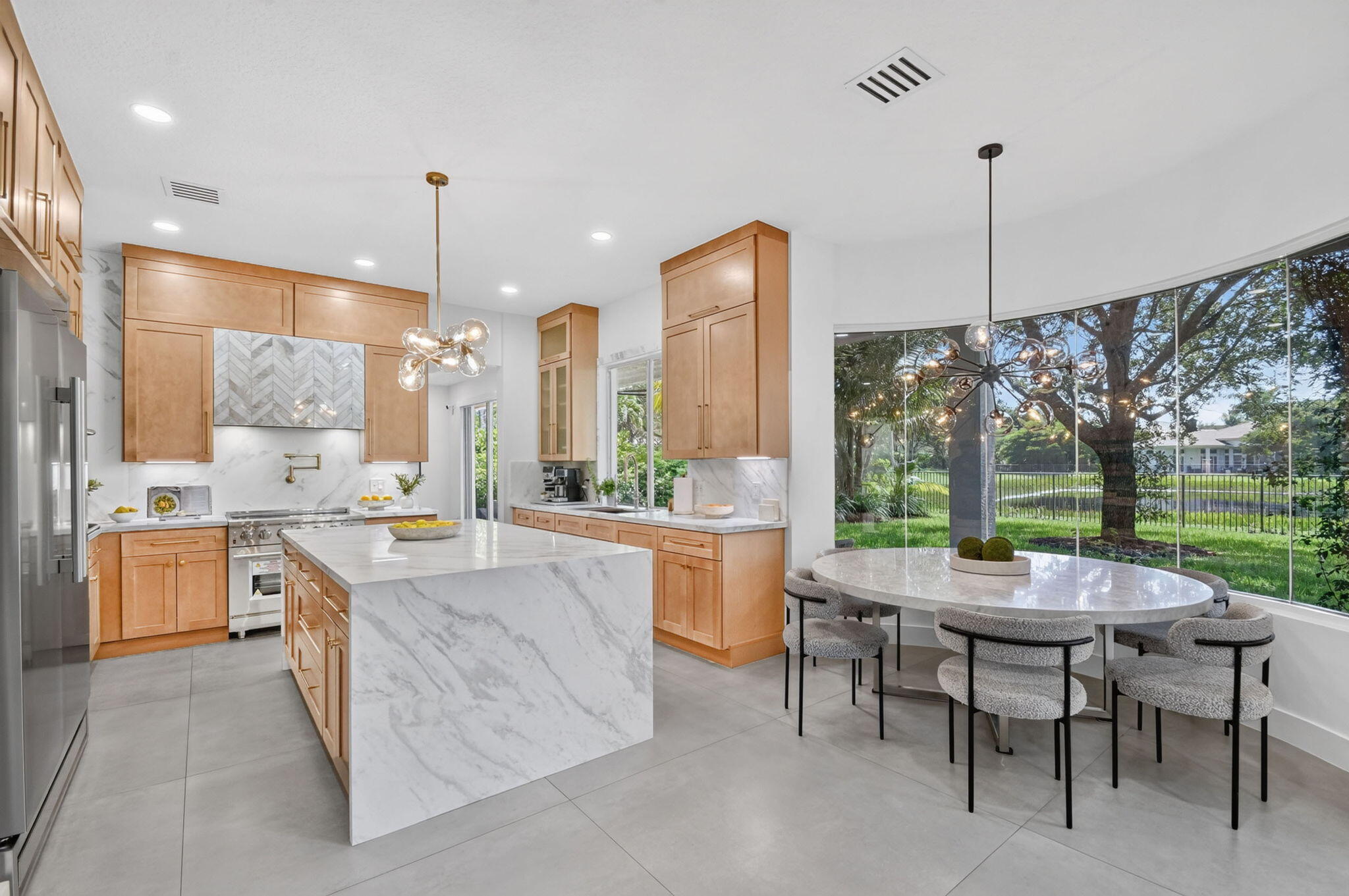 CANYON ISLES - Residential