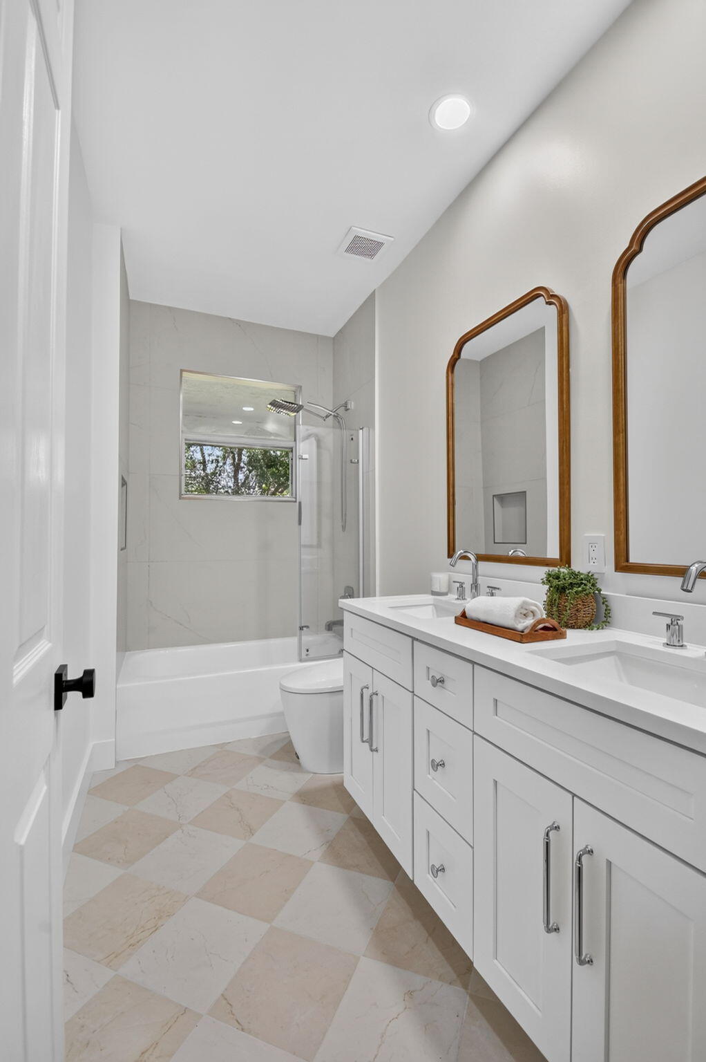 CANYON ISLES - Residential