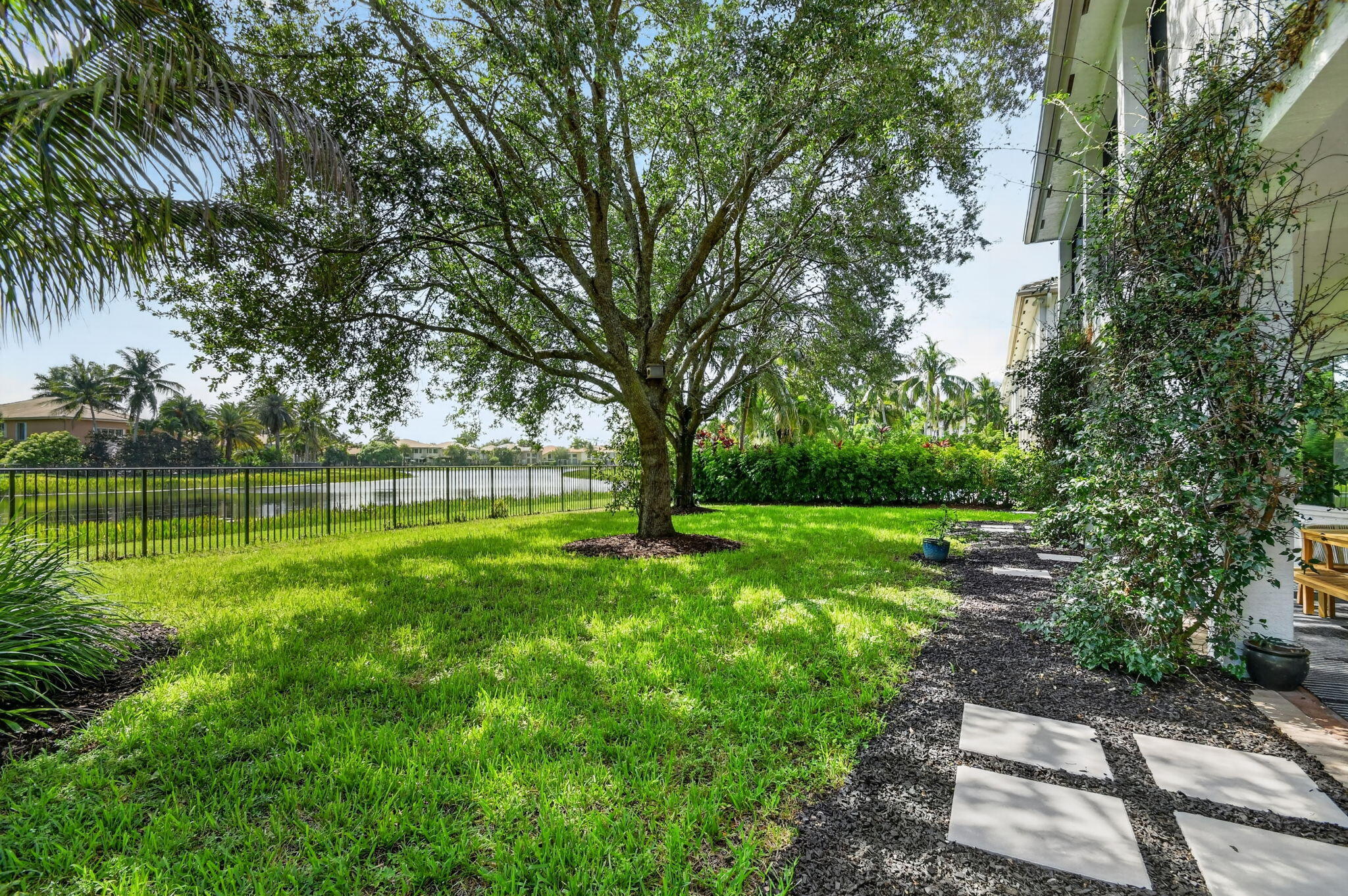 CANYON ISLES - Residential
