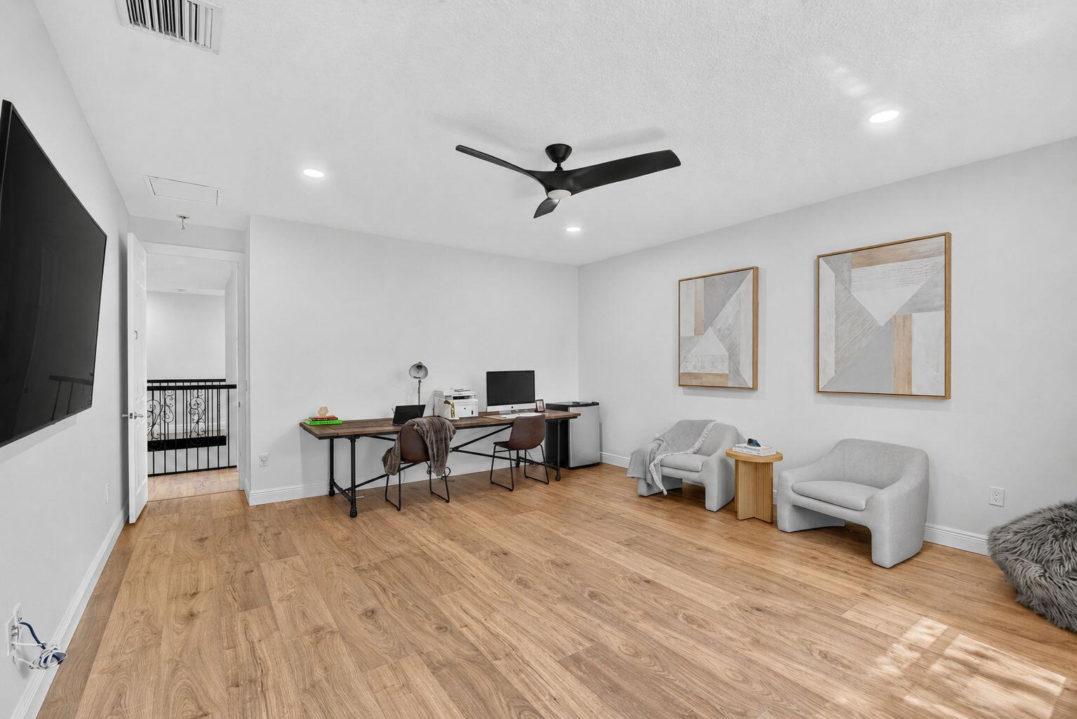 CANYON ISLES - Residential