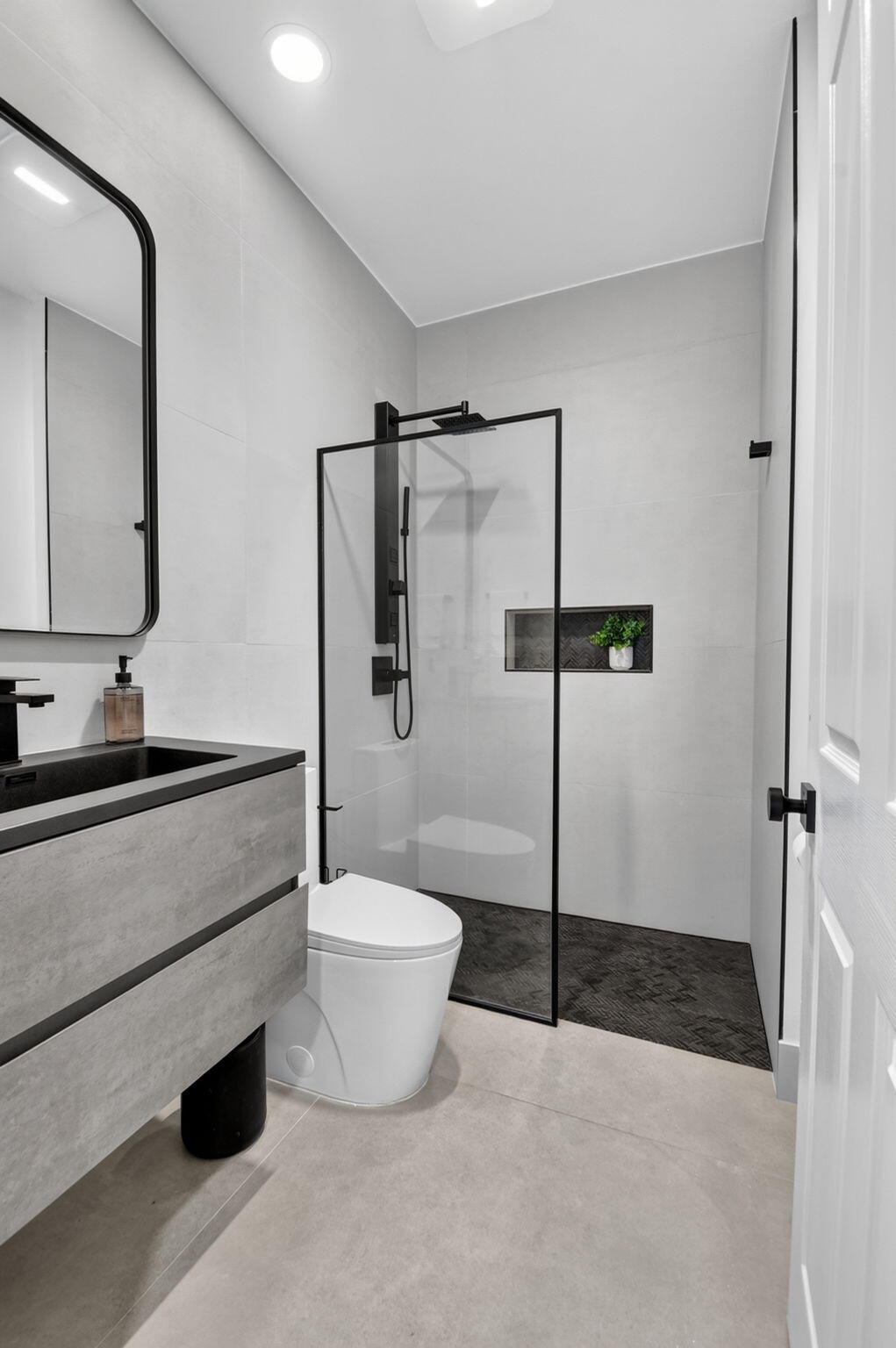 CANYON ISLES - Residential