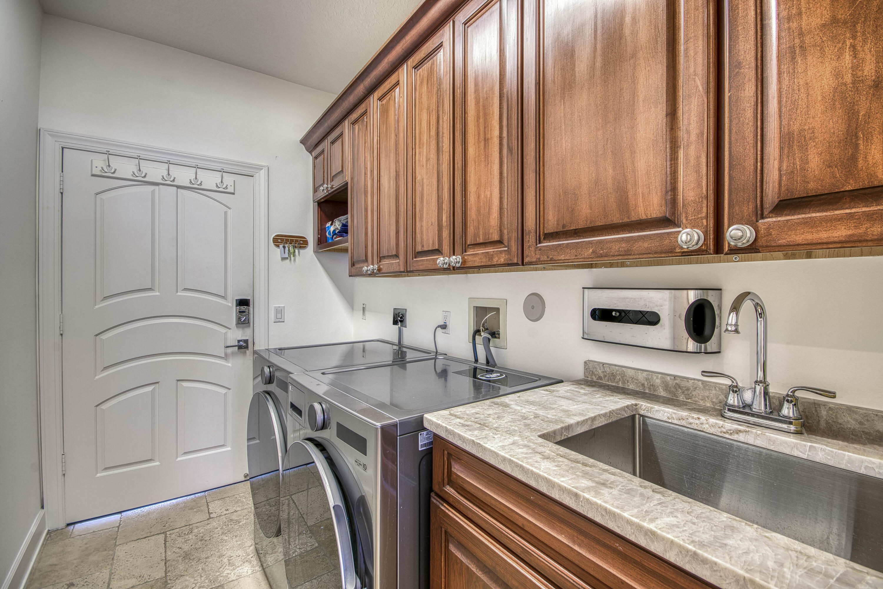 Harbour Point Townhomes - Residential