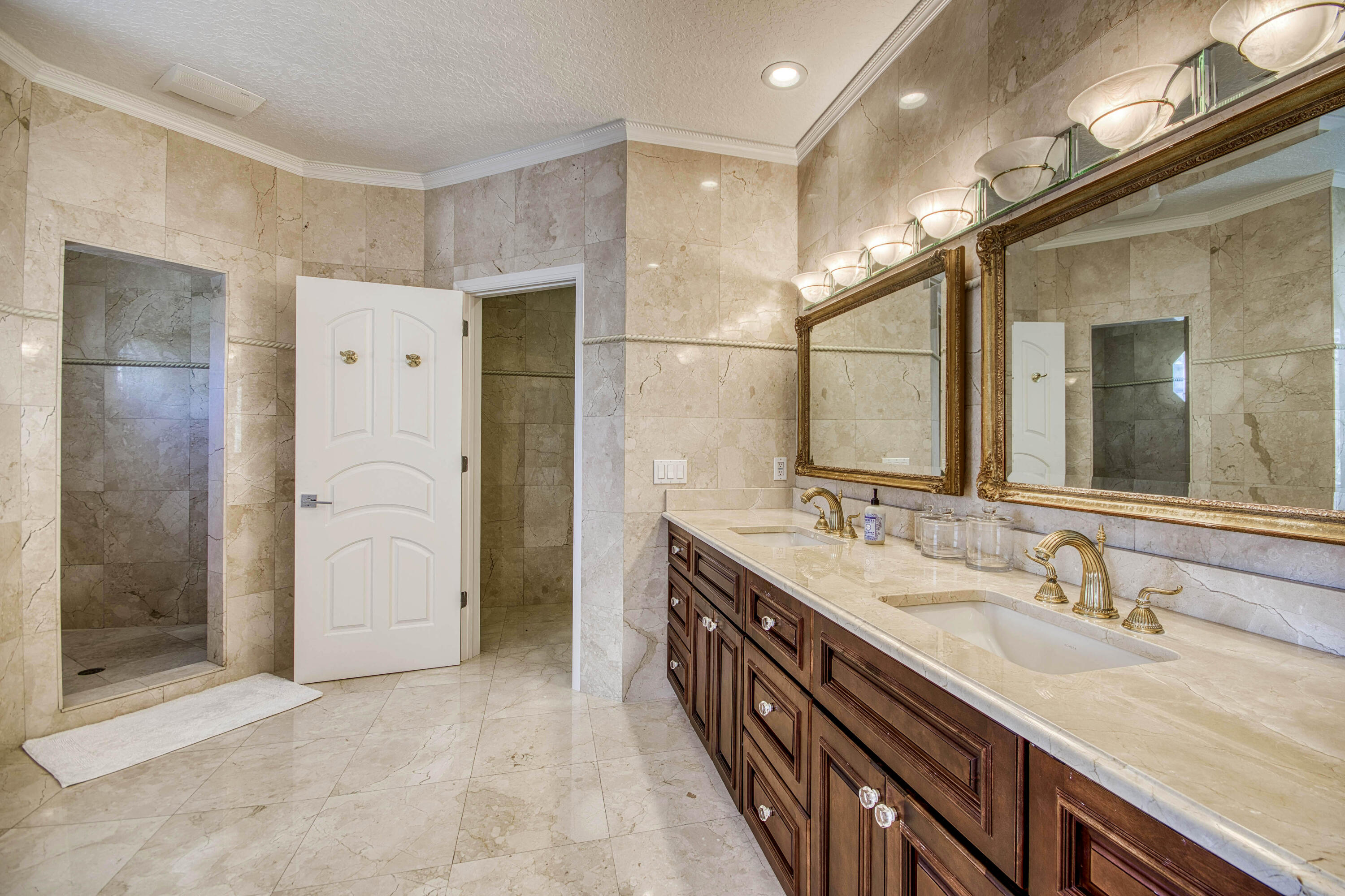 Harbour Point Townhomes - Residential