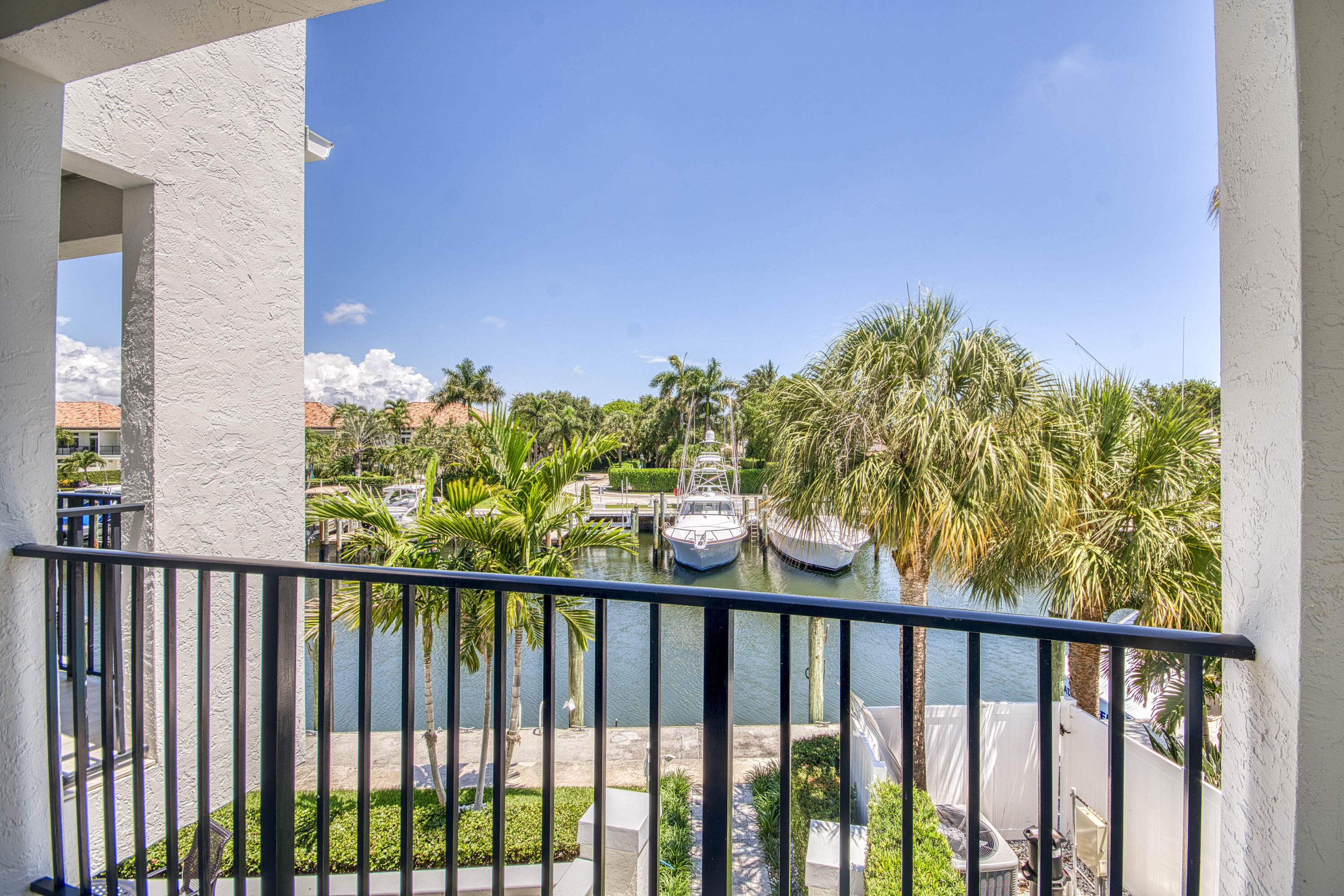 Harbour Point Townhomes - Residential