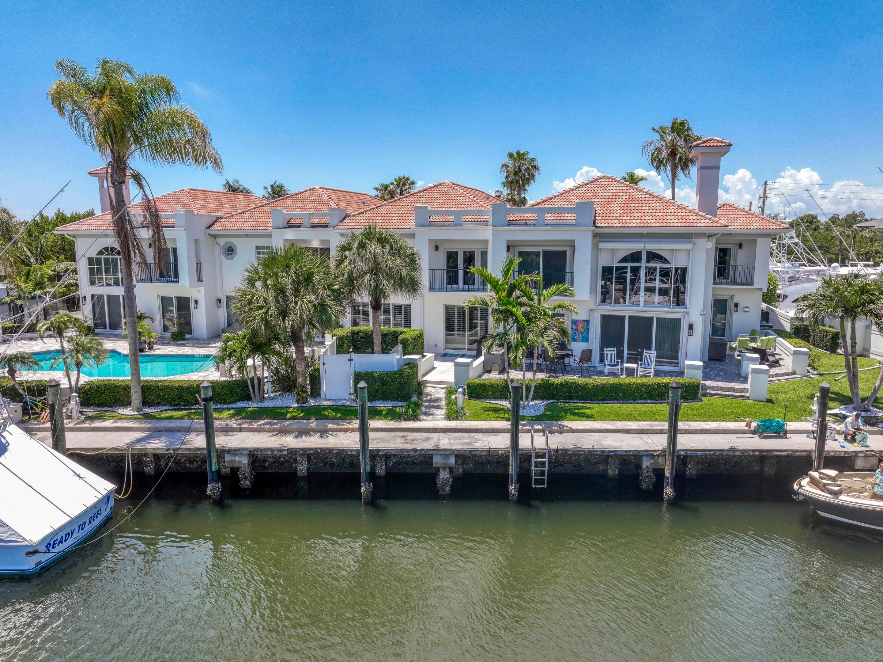 Harbour Point Townhomes - Residential