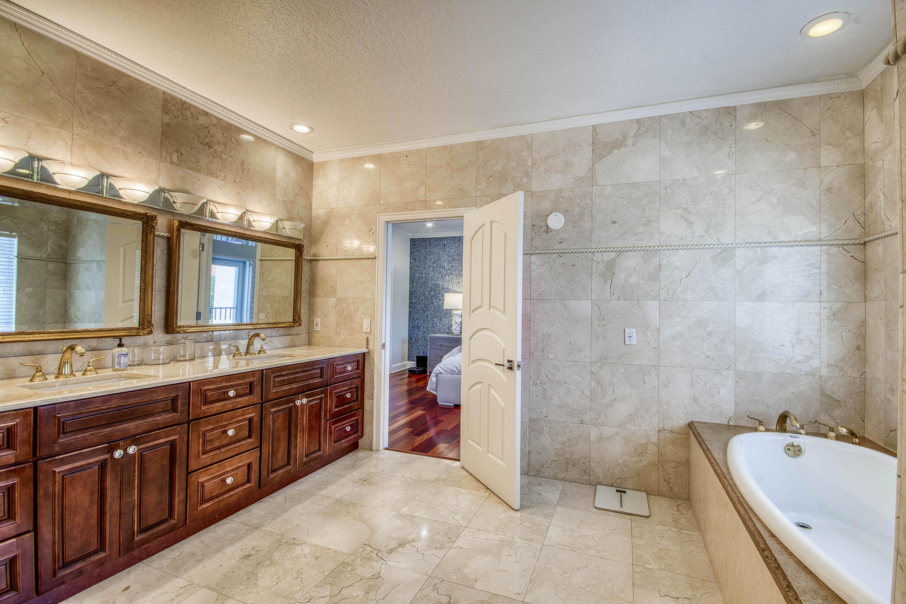 Harbour Point Townhomes - Residential