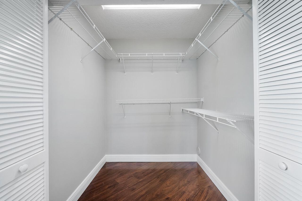 WELDON CONDOMINIUM - Residential