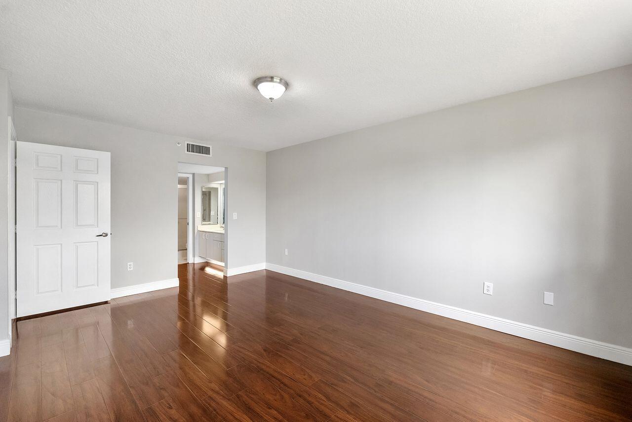 WELDON CONDOMINIUM - Residential