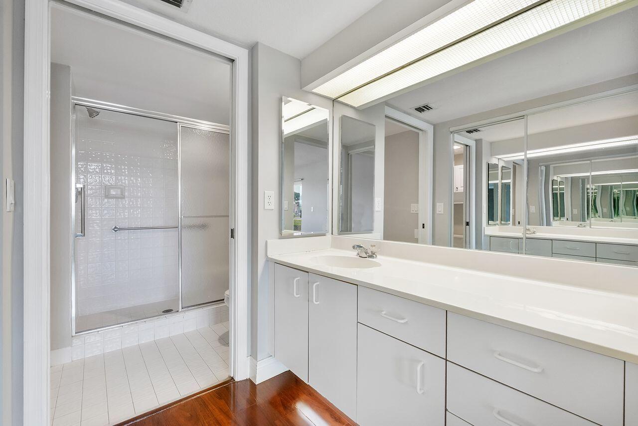 WELDON CONDOMINIUM - Residential