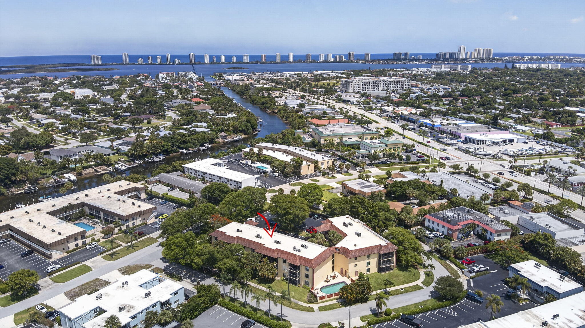 SOUTHWIND CIRCLE CONDO - Residential