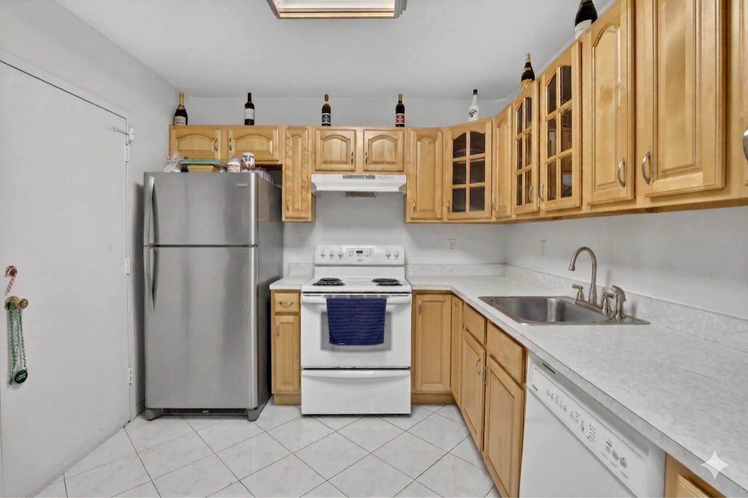 MEADOWBROOK CONDO APTS BLDG 10 - Residential