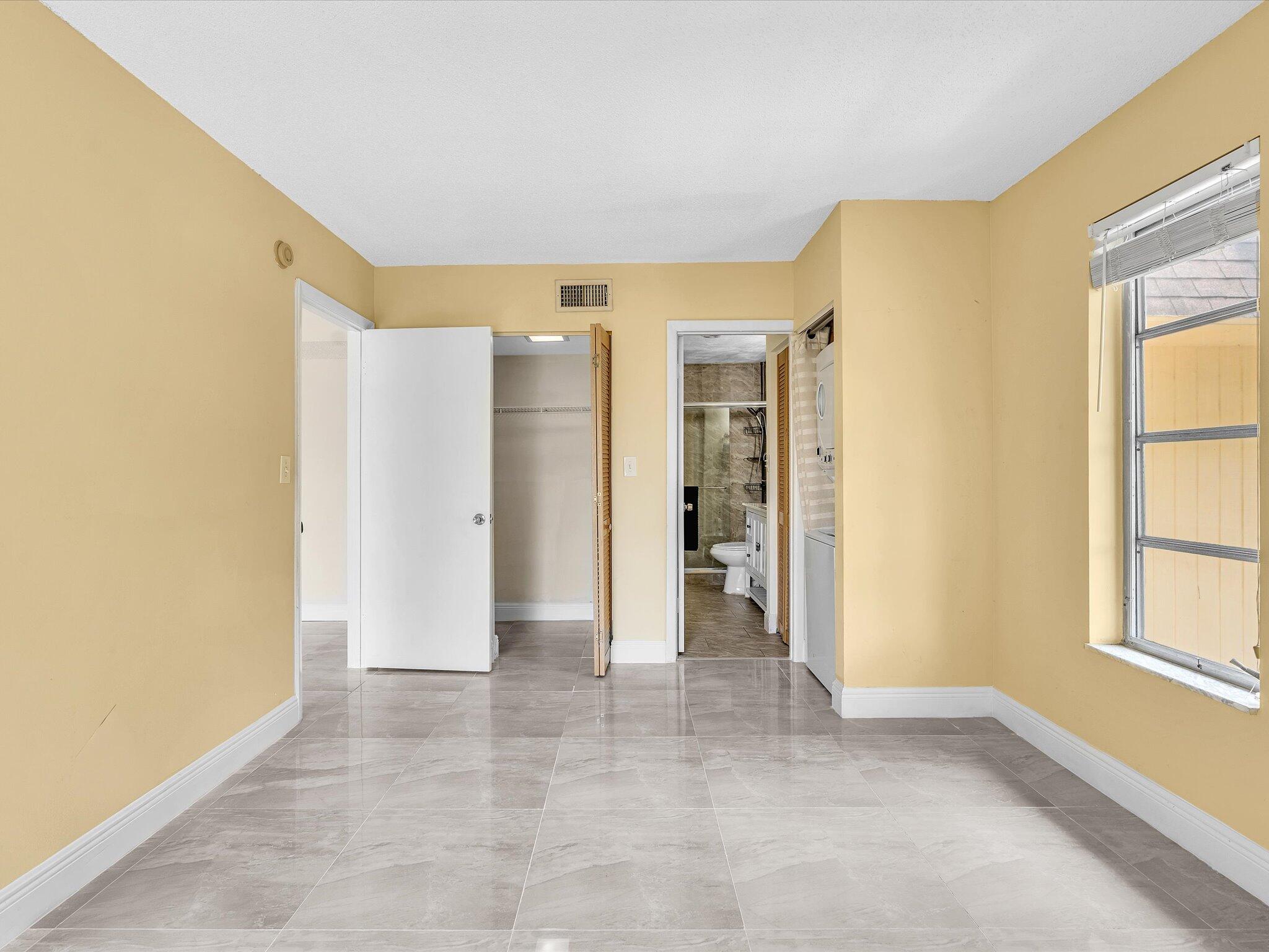 CASA DEL RIO CONDO - Residential Lease