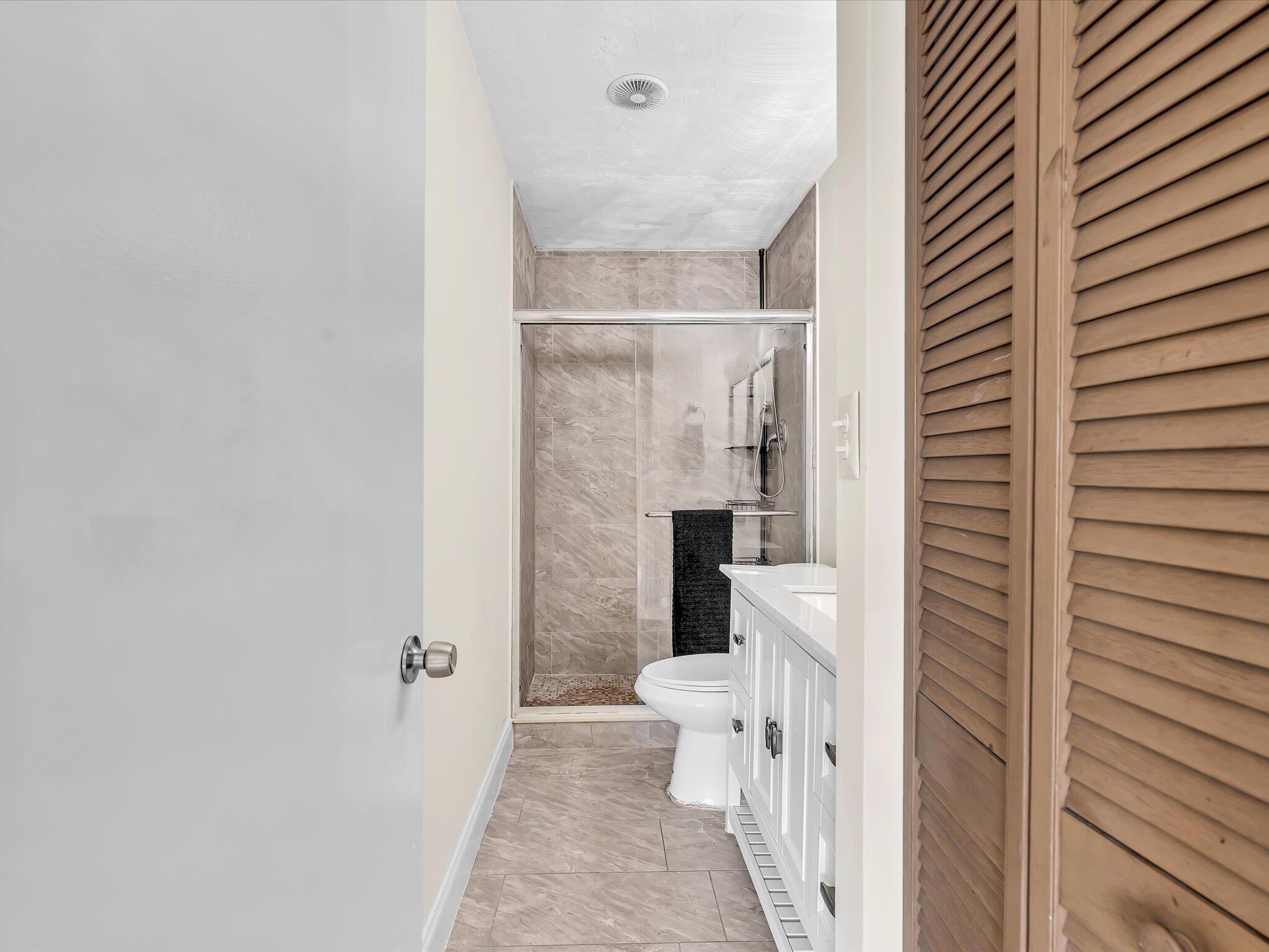 CASA DEL RIO CONDO - Residential Lease