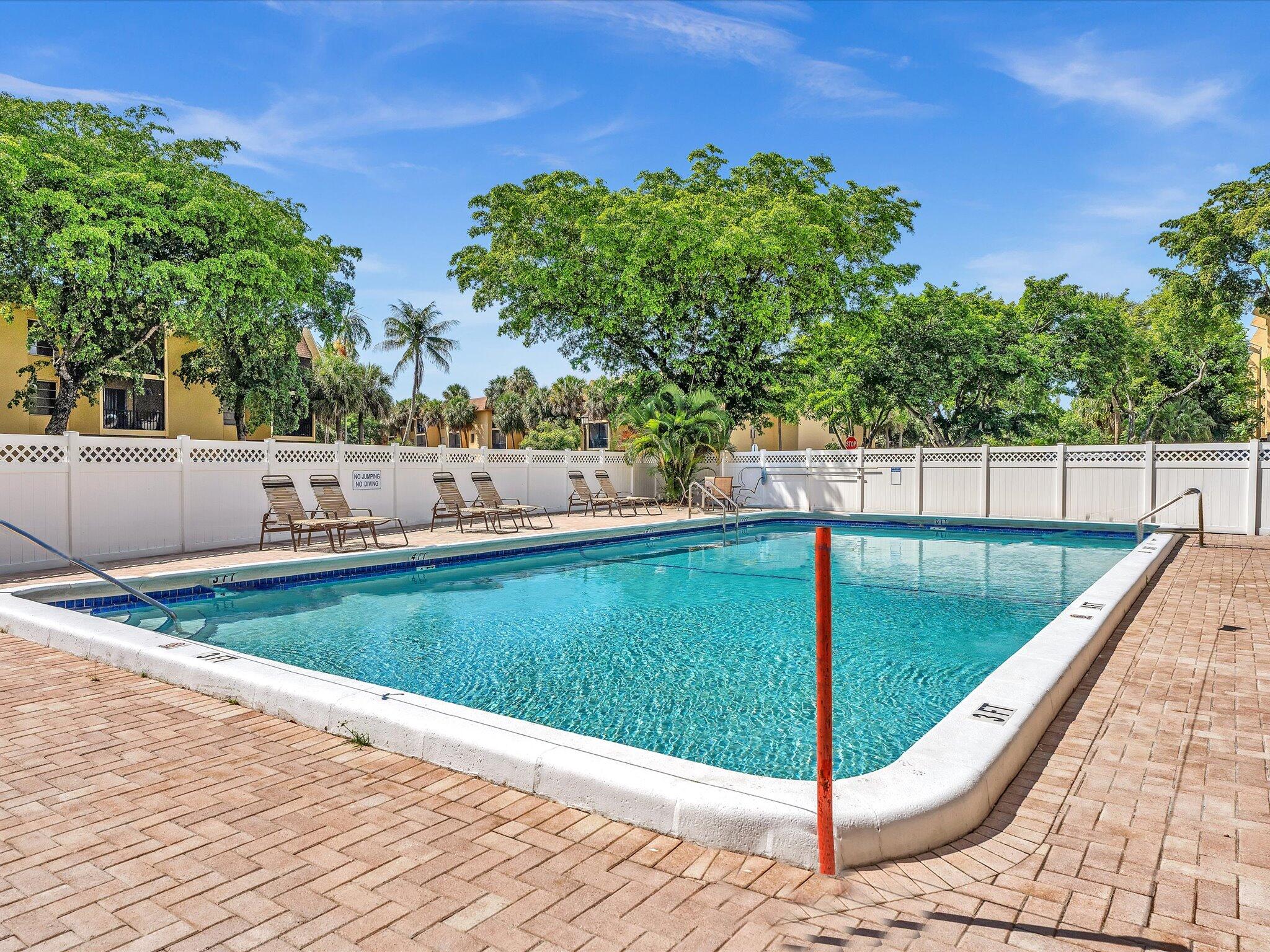 CASA DEL RIO CONDO - Residential Lease