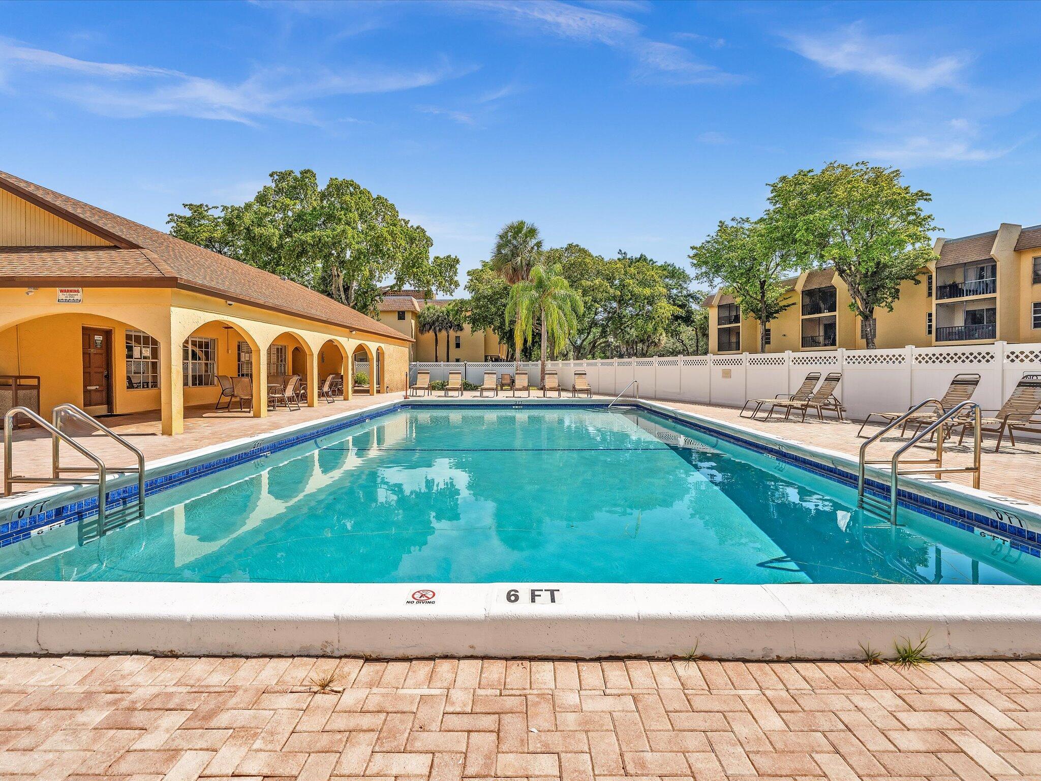 CASA DEL RIO CONDO - Residential Lease