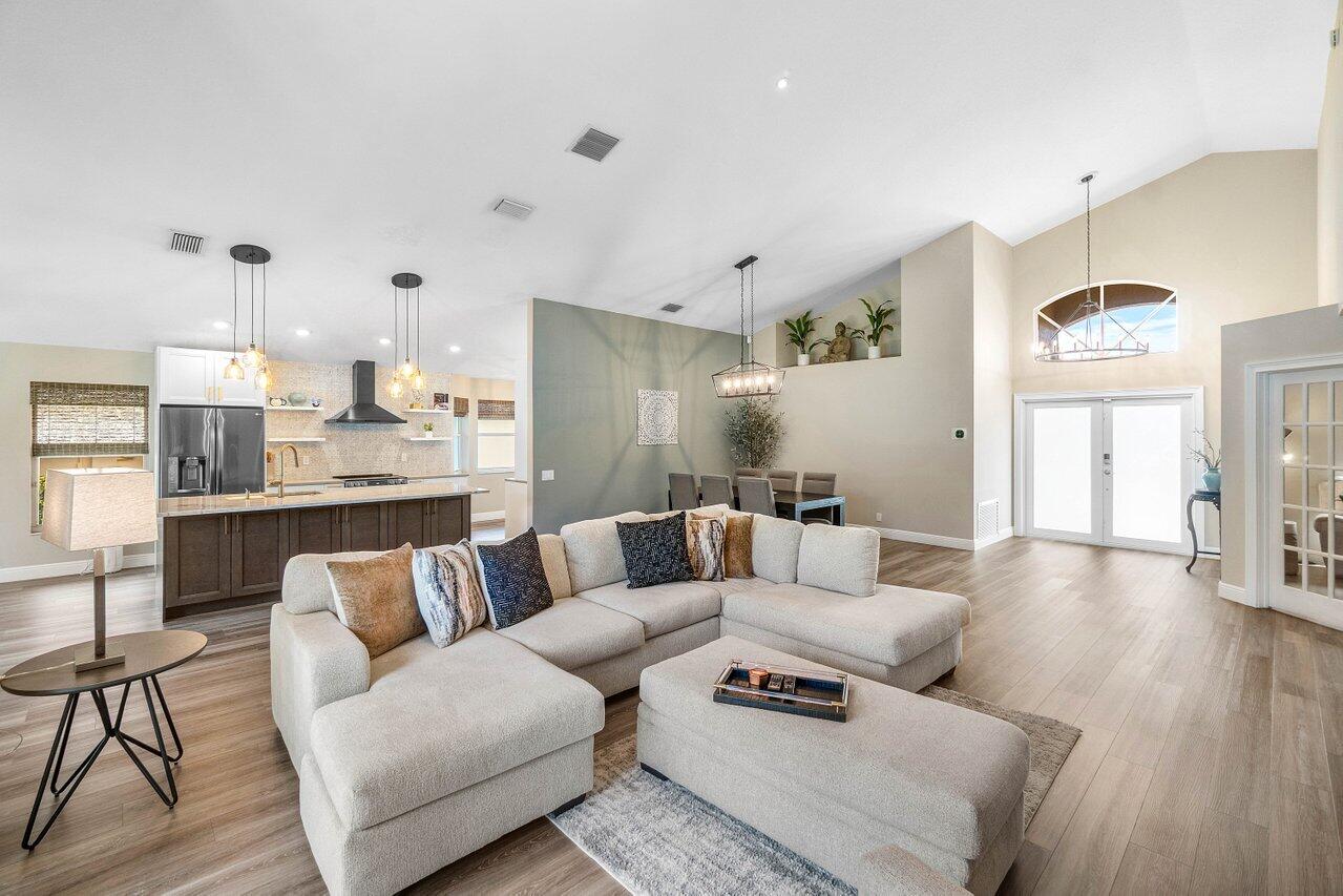 GOLF COLONY - Residential
