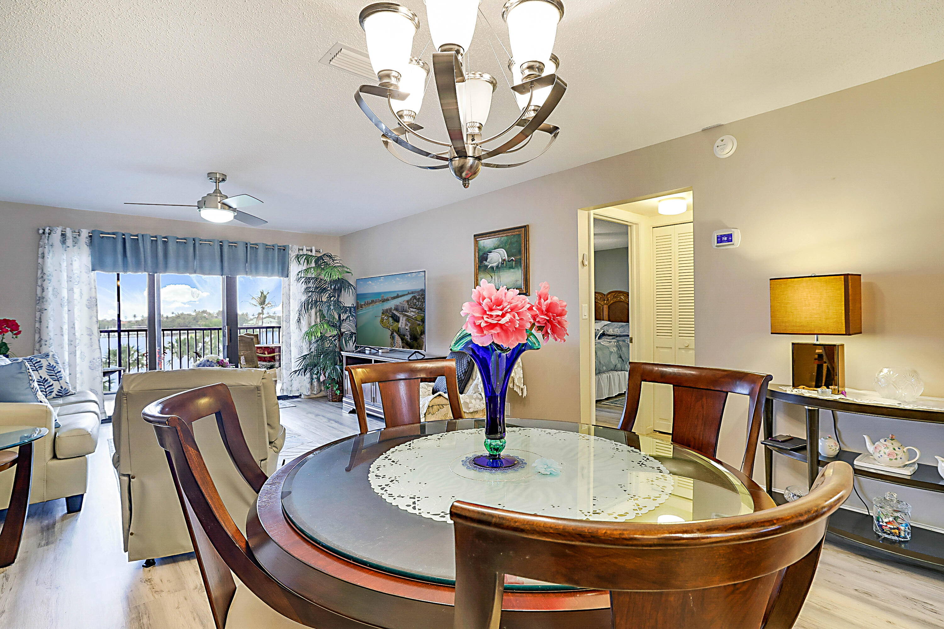 BROADVIEW CONDO - Residential