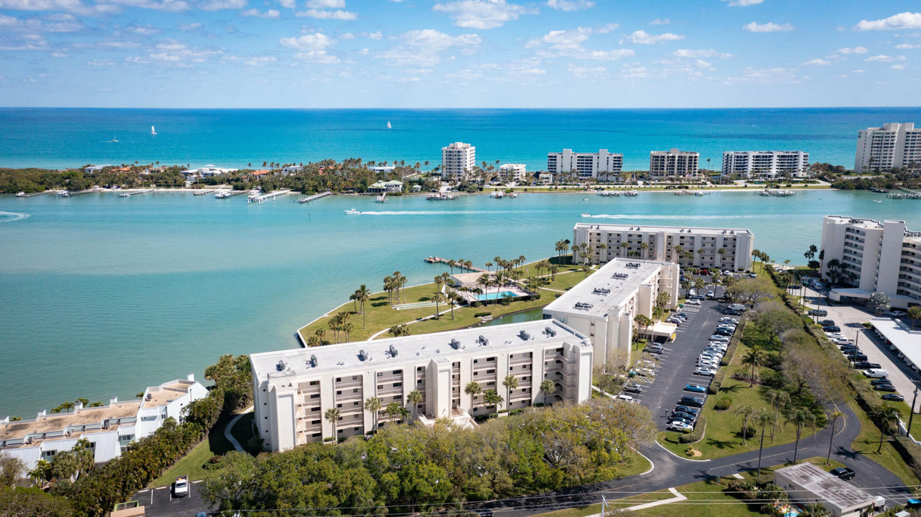 BROADVIEW CONDO - Residential