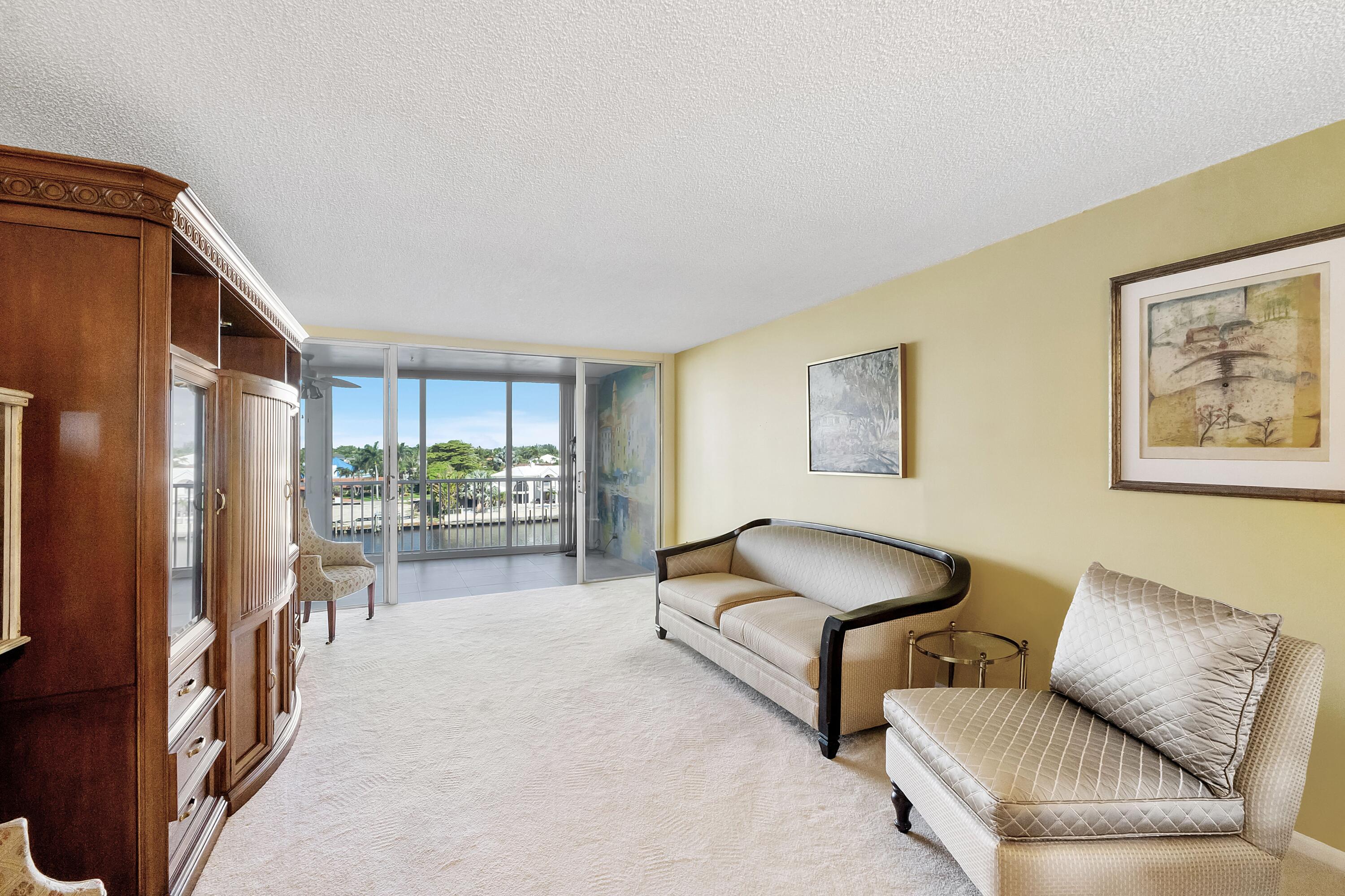 SEAGATE OF HIGHLAND CONDO - Residential