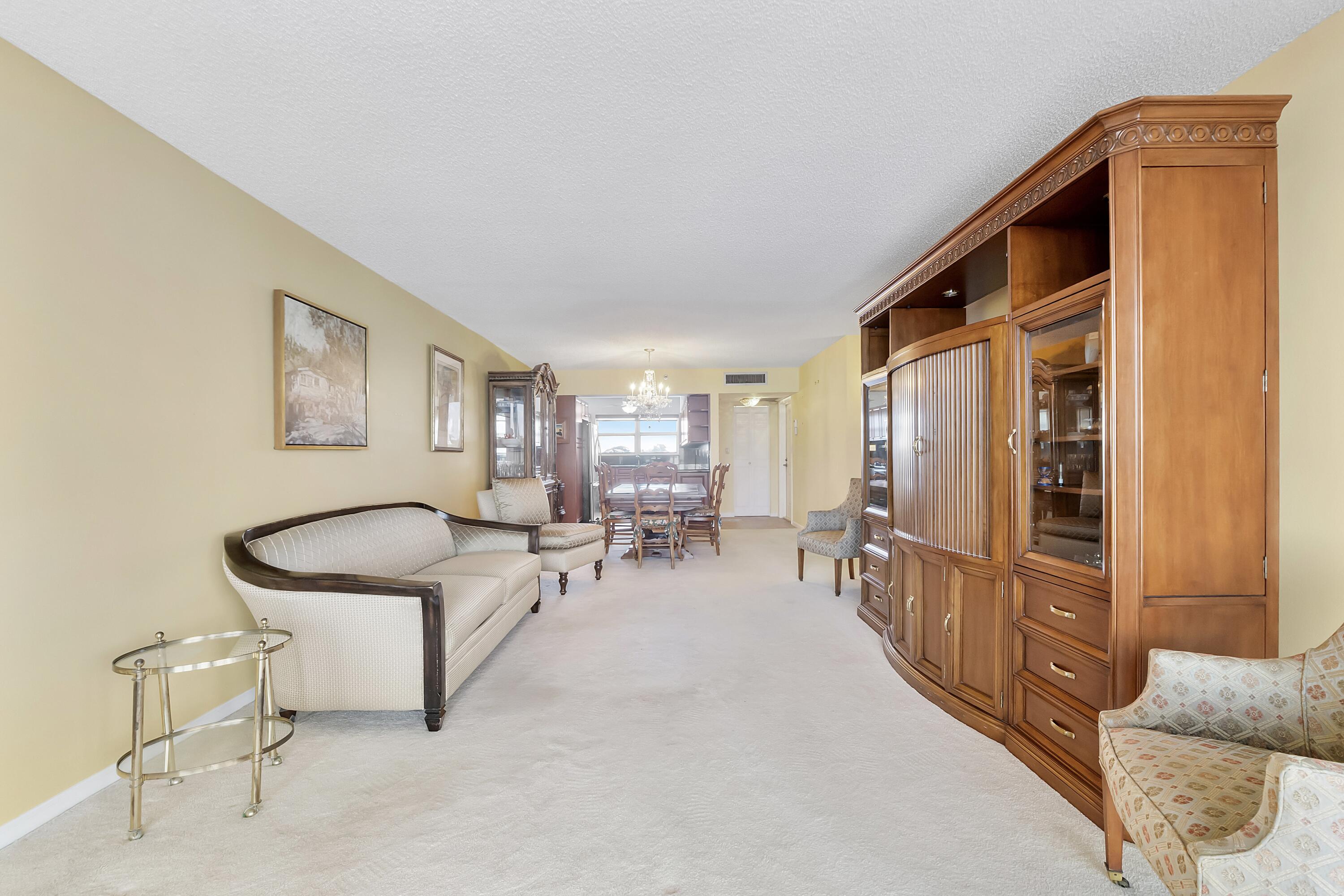 SEAGATE OF HIGHLAND CONDO - Residential