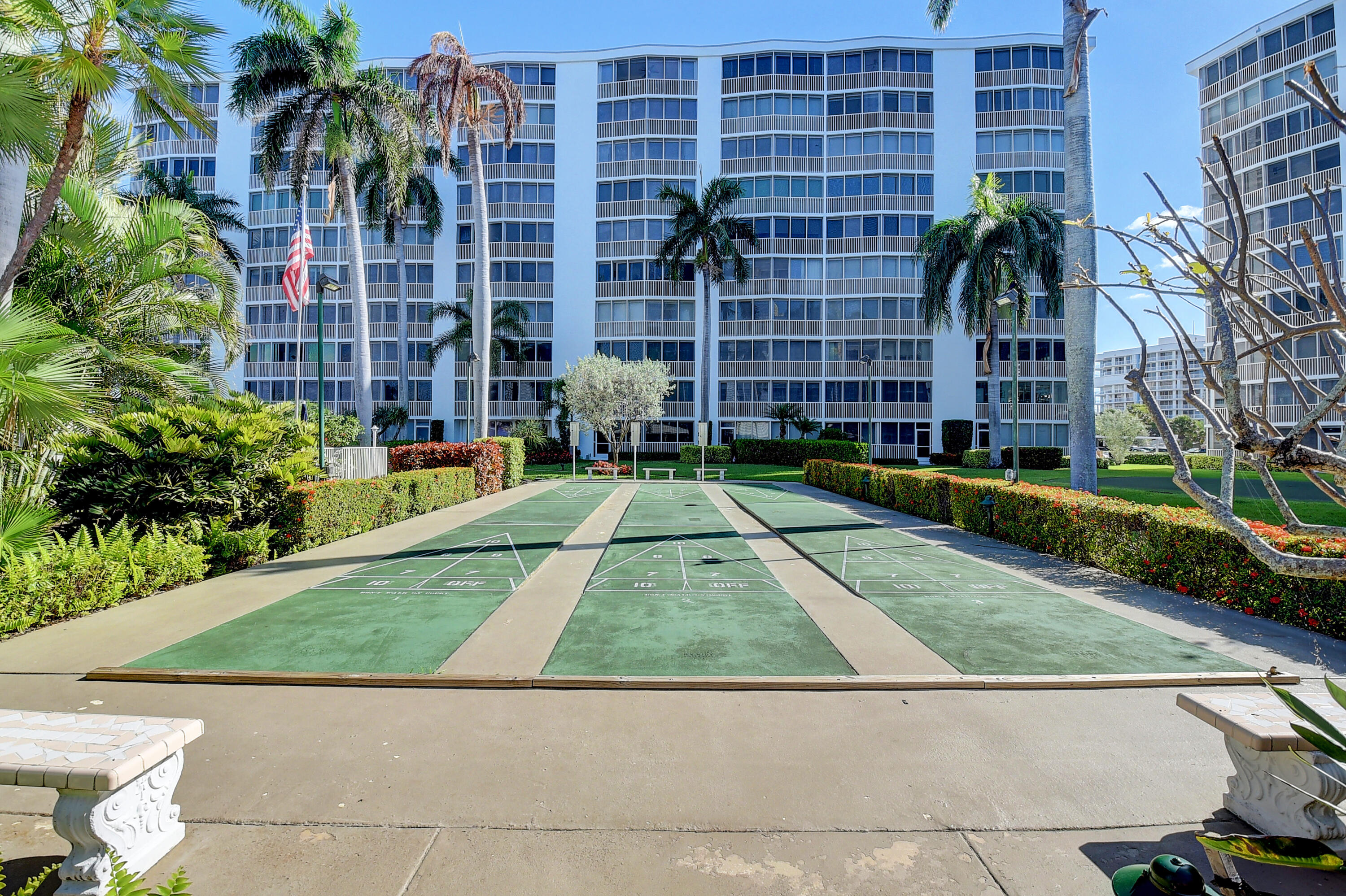 SEAGATE OF HIGHLAND CONDO - Residential