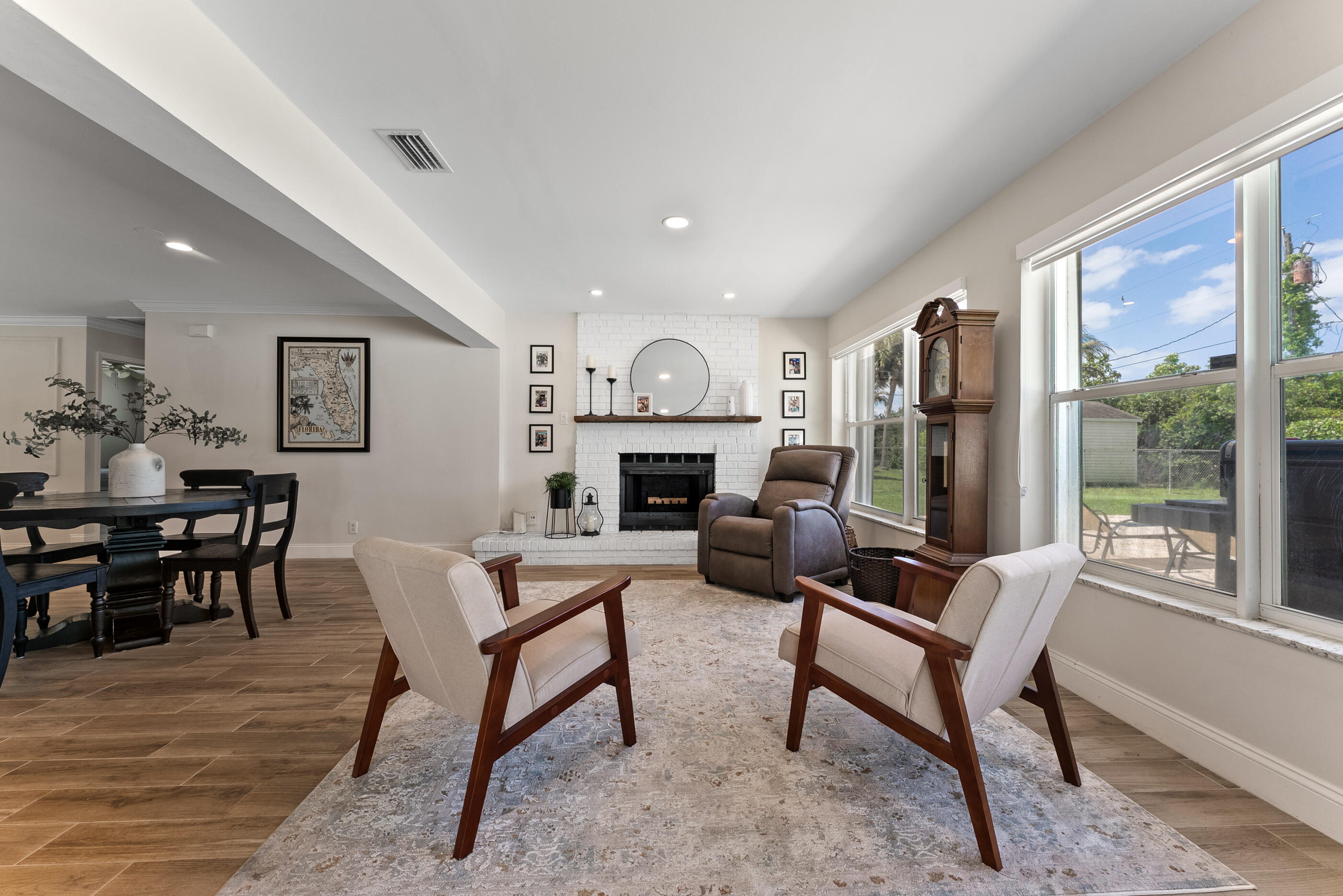 PALM BEACH NATL GOLF AND COUNTRY CLUB ESTATES 1 - Residential