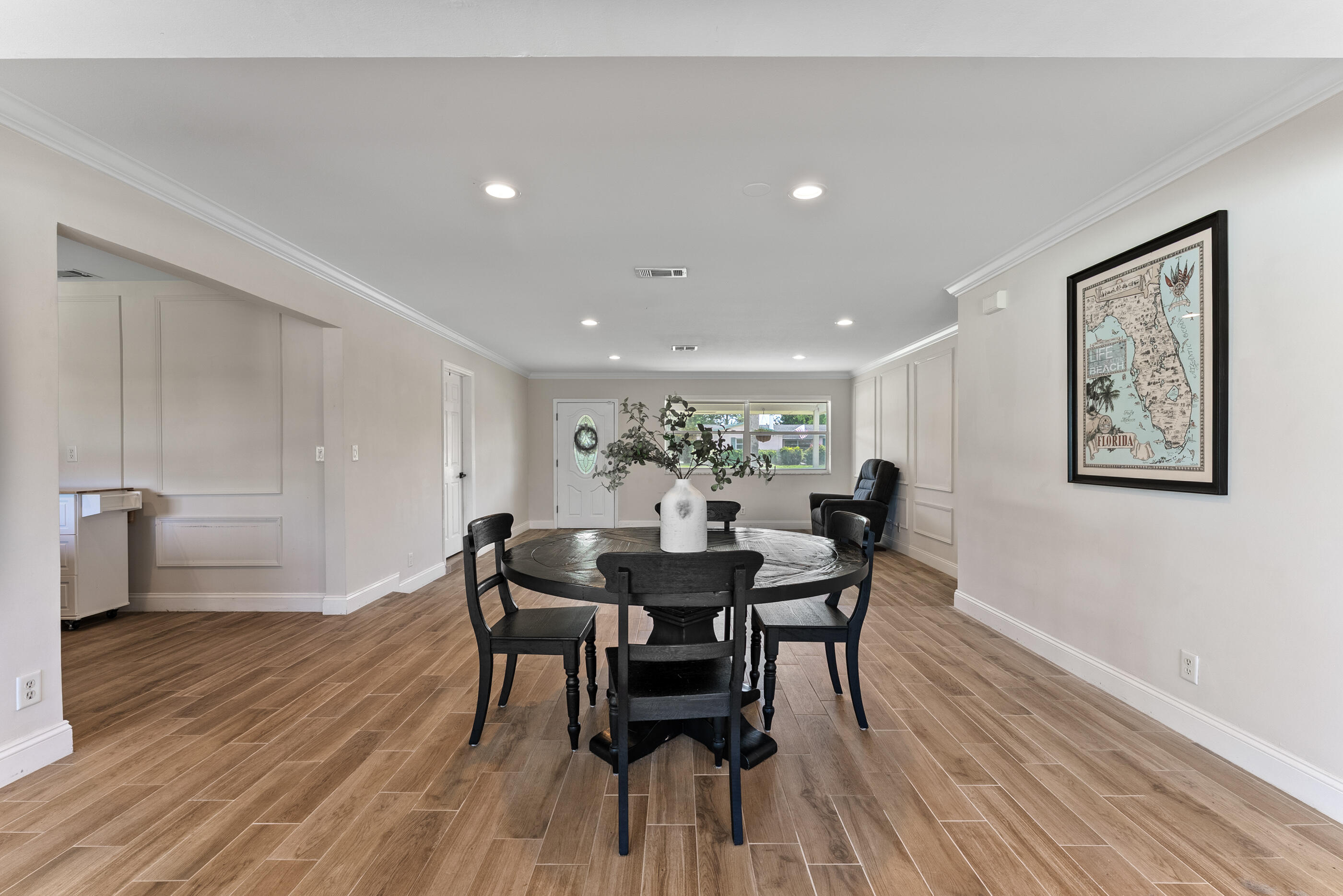PALM BEACH NATL GOLF AND COUNTRY CLUB ESTATES 1 - Residential