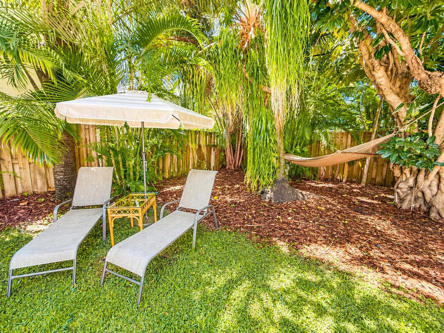 LAS OLAS PARK CORR PLAT - Residential Lease