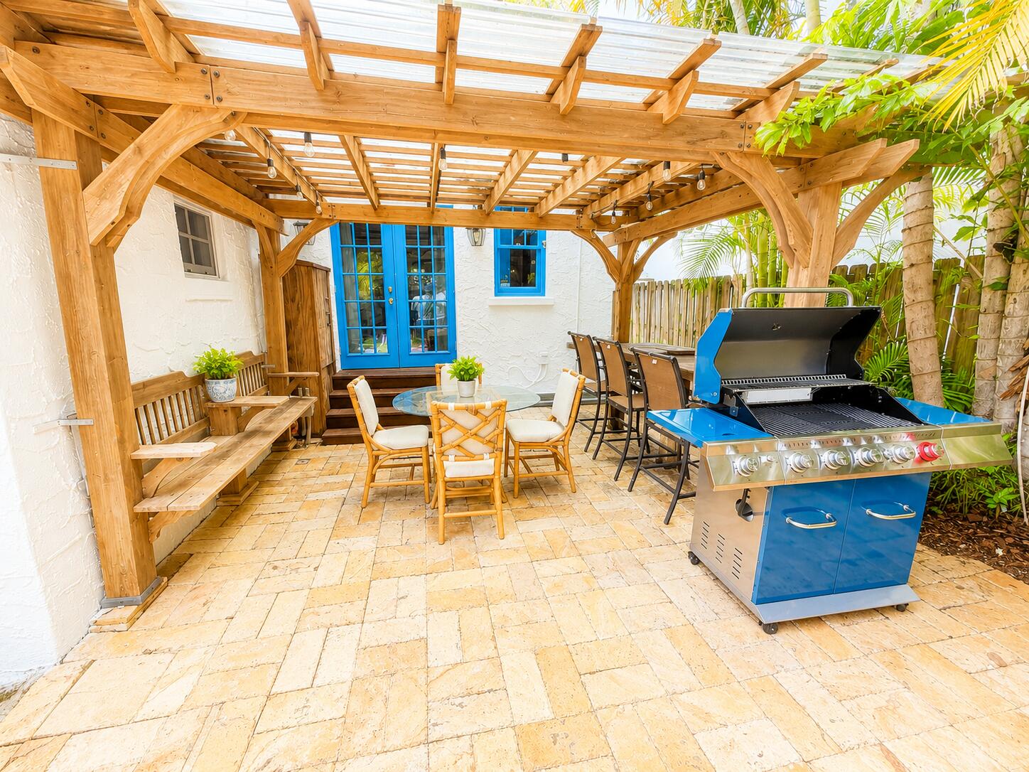 LAS OLAS PARK CORR PLAT - Residential Lease