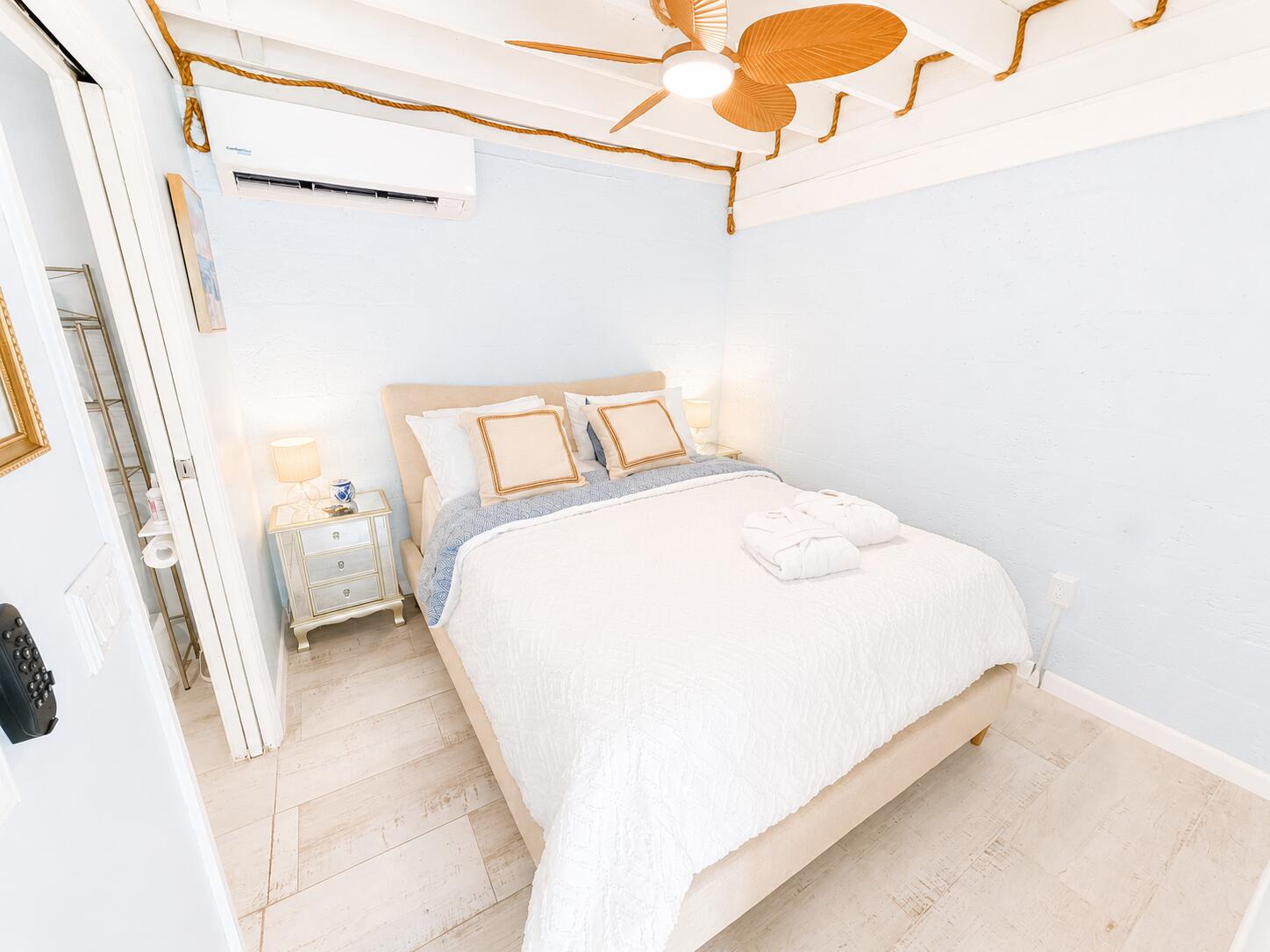 LAS OLAS PARK CORR PLAT - Residential Lease