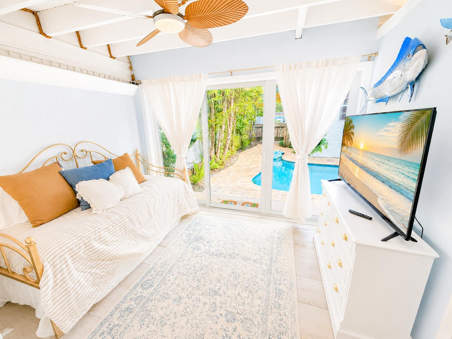 LAS OLAS PARK CORR PLAT - Residential Lease