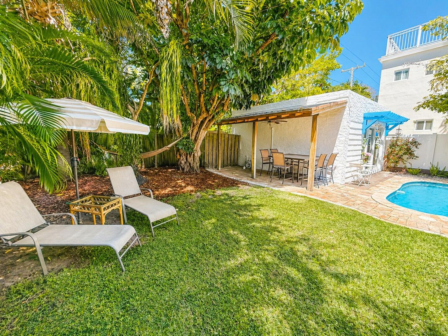 LAS OLAS PARK CORR PLAT - Residential Lease