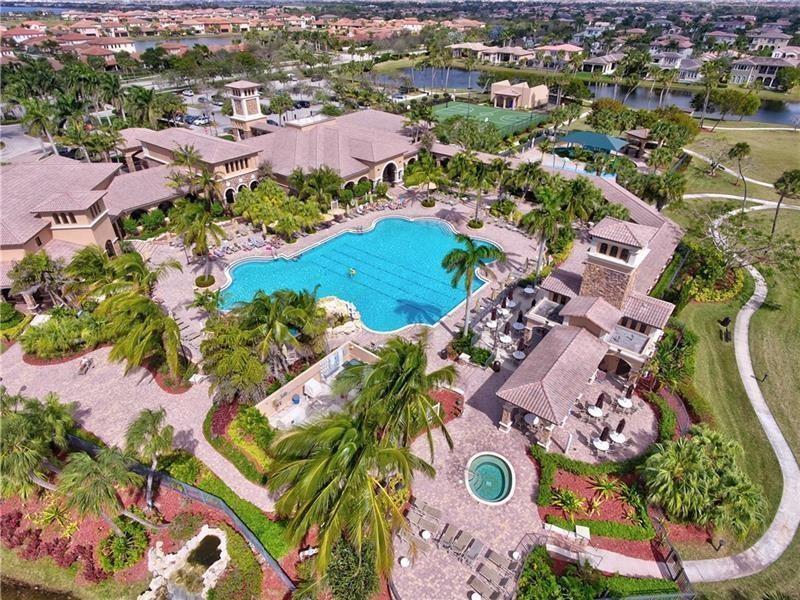 HERON BAY - THE FAIRWAYS - Residential