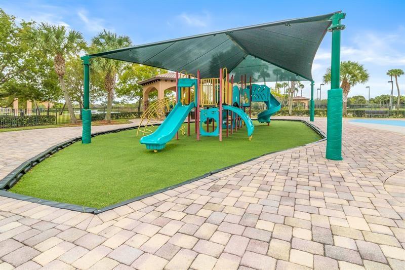 HERON BAY - THE FAIRWAYS - Residential