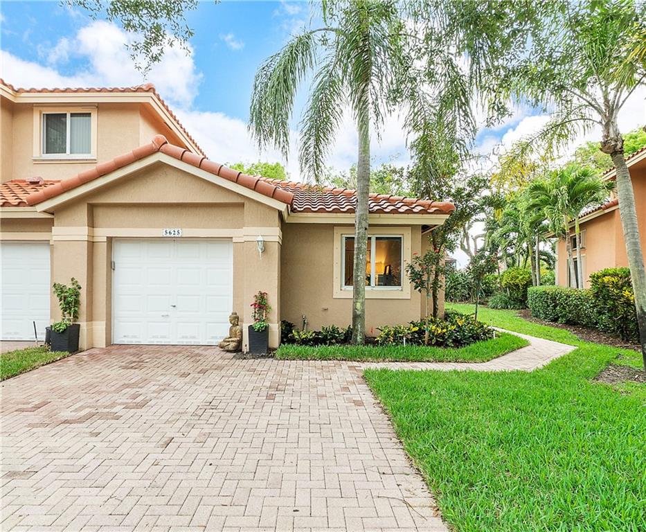 HERON BAY - THE FAIRWAYS - Residential