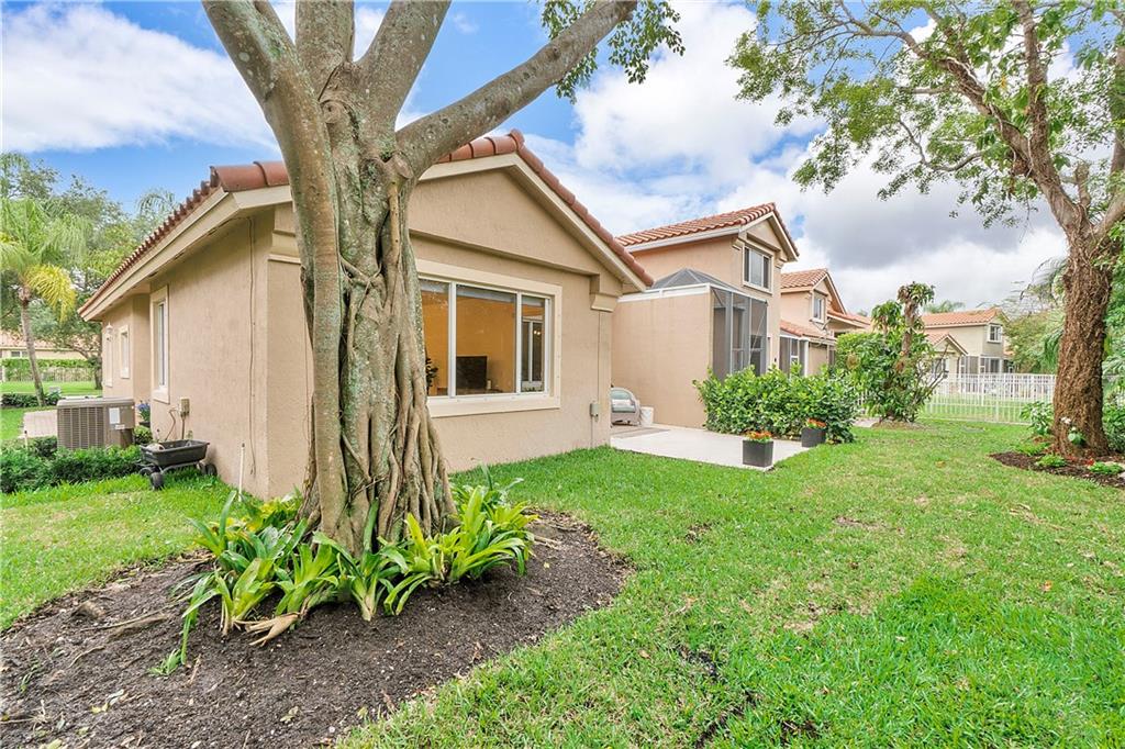 HERON BAY - THE FAIRWAYS - Residential