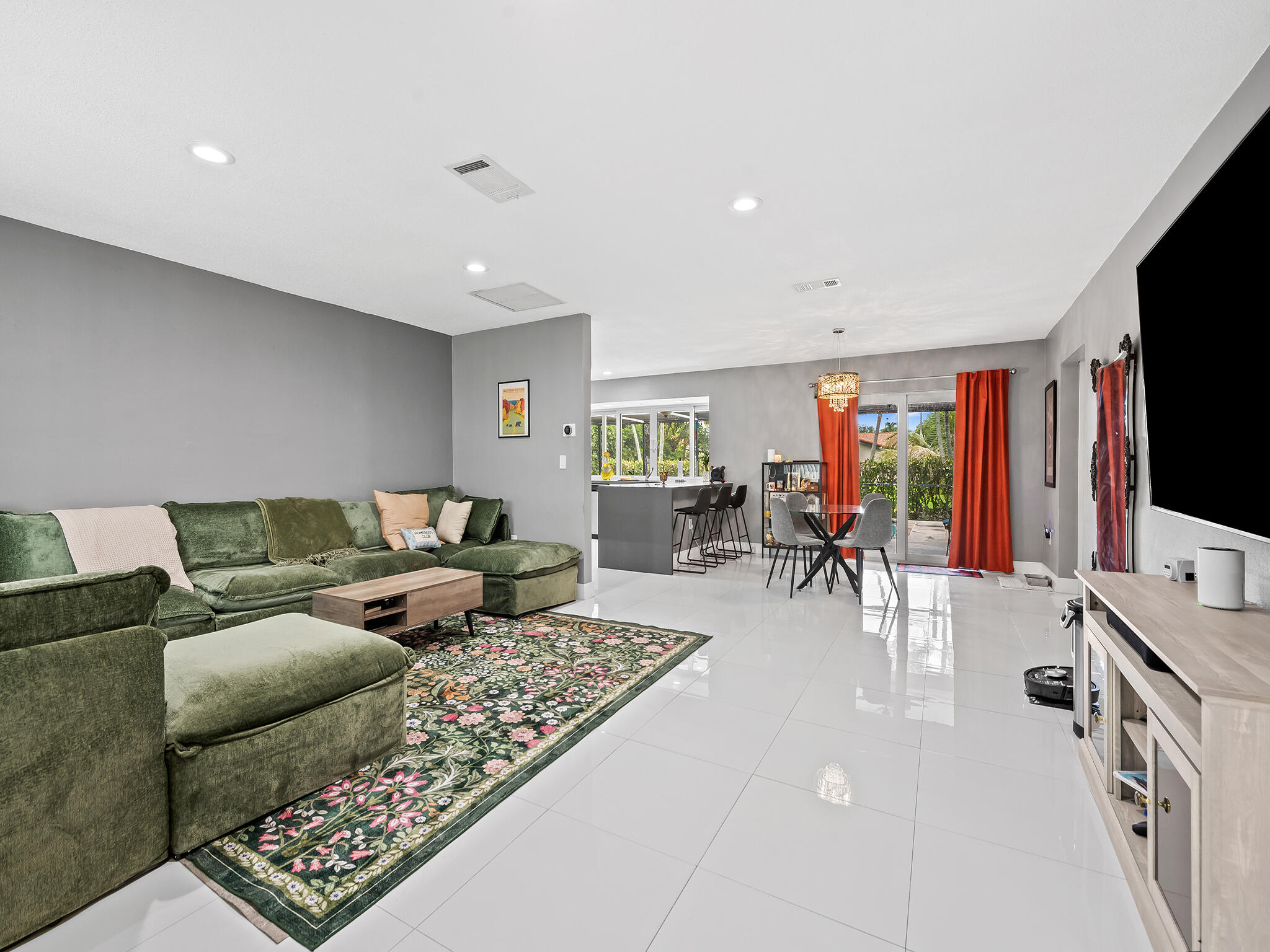 NOB HILL ESTATES 1 SEC - Residential Lease
