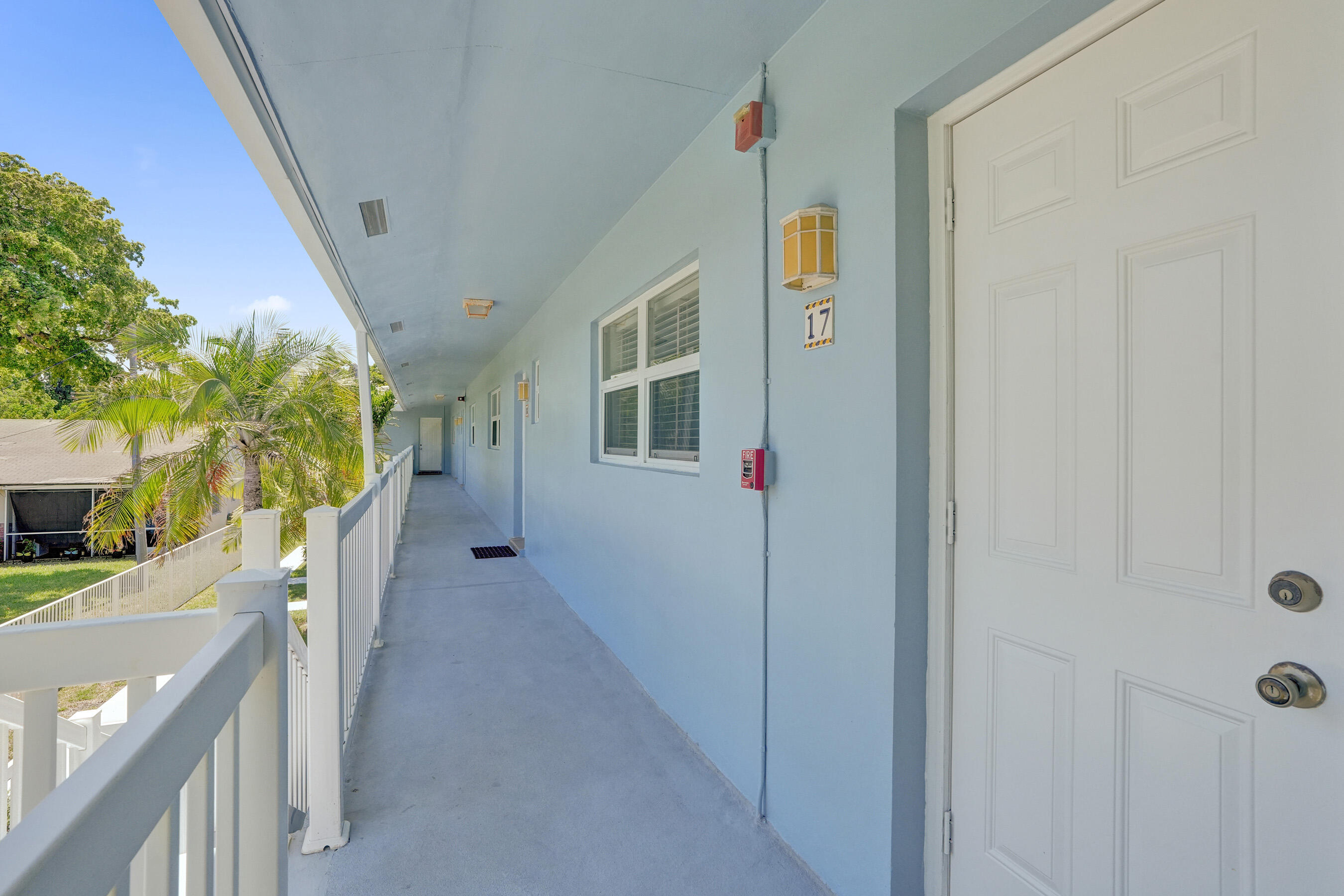 YACHT VIEW CONDO - Residential