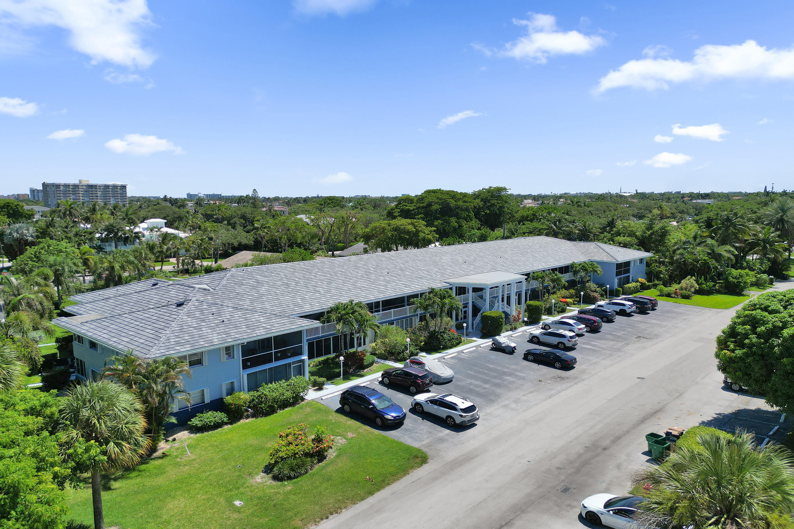 YACHT VIEW CONDO - Residential