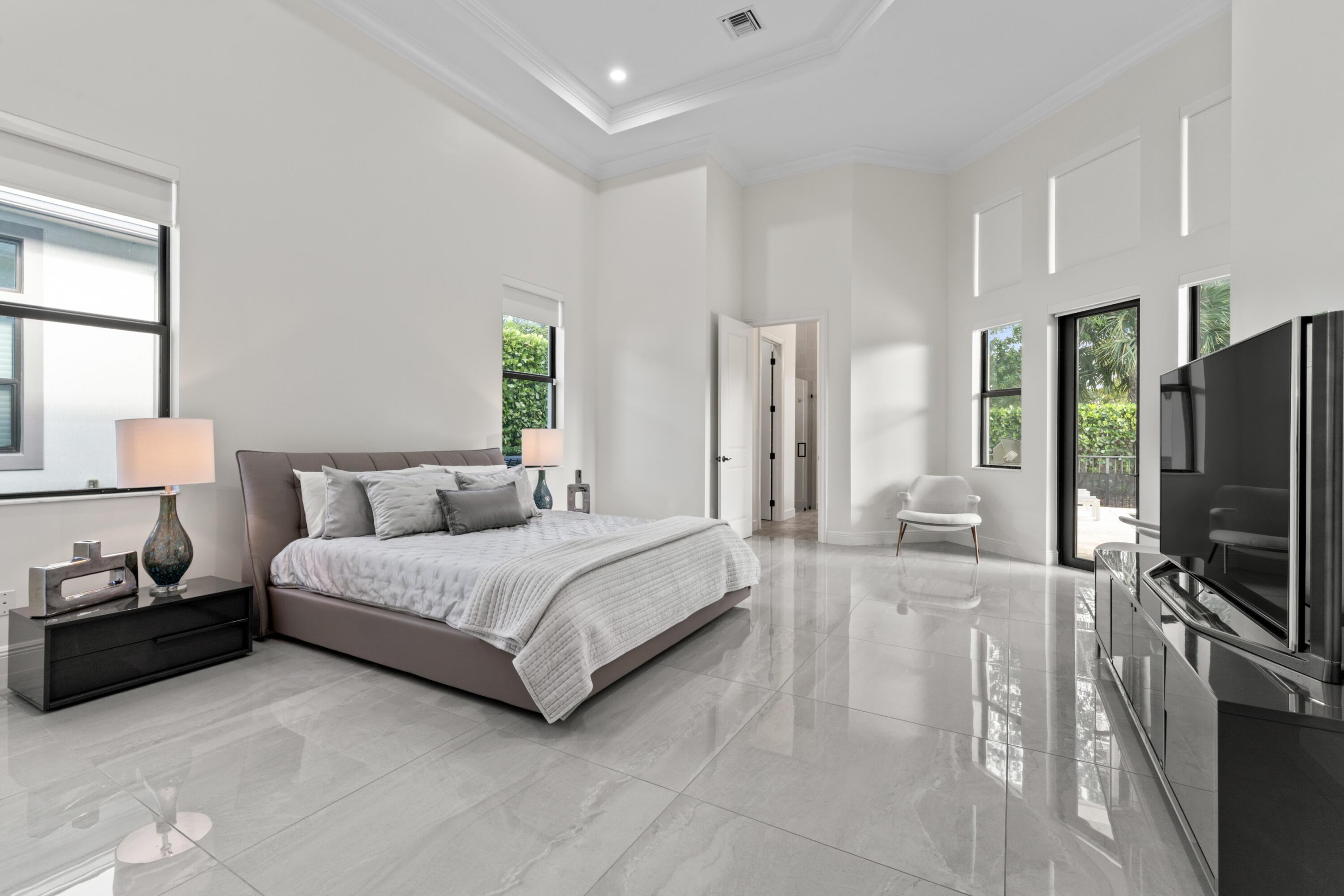 ROYAL PALM POLO PLAT - Residential Lease