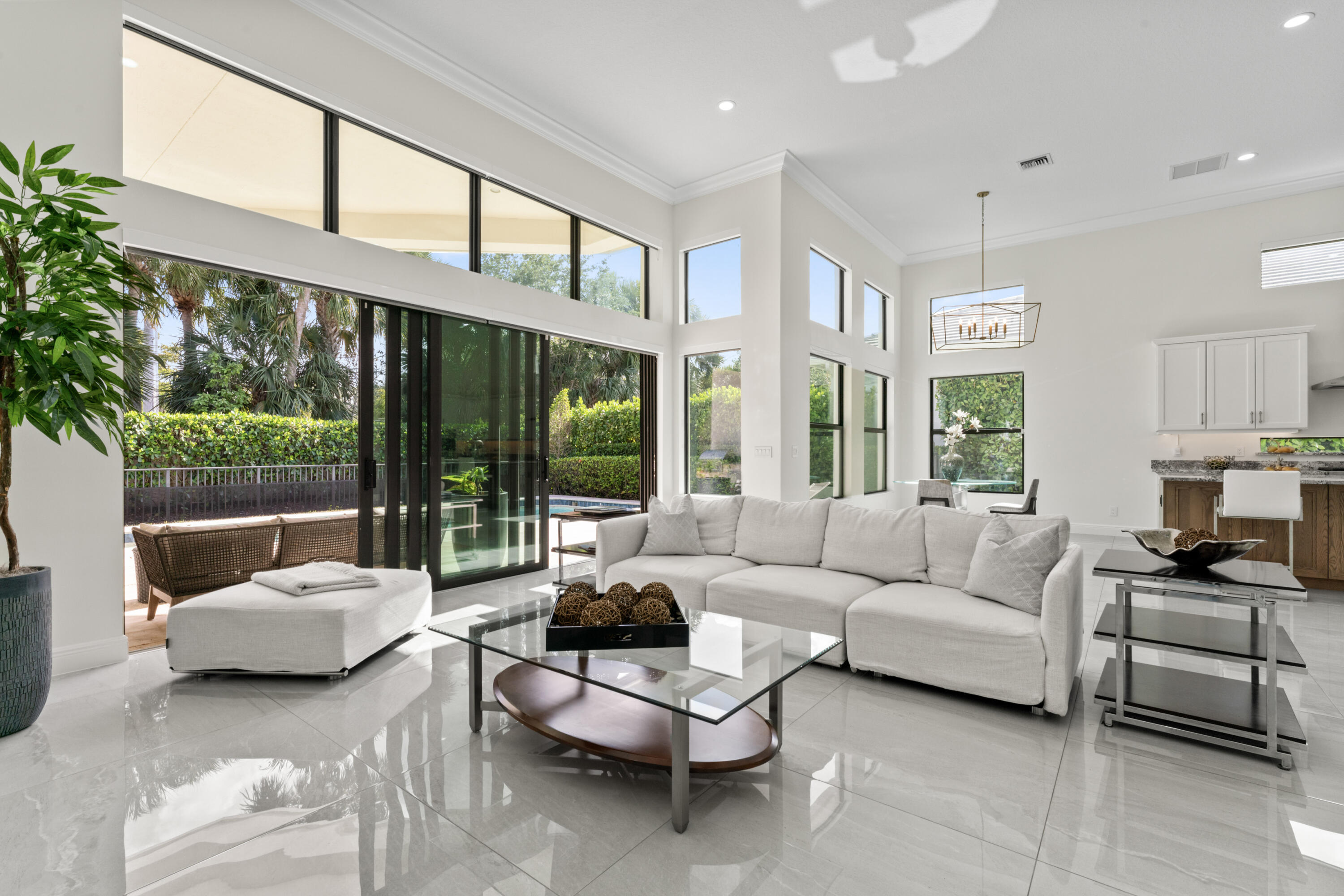 ROYAL PALM POLO PLAT - Residential Lease