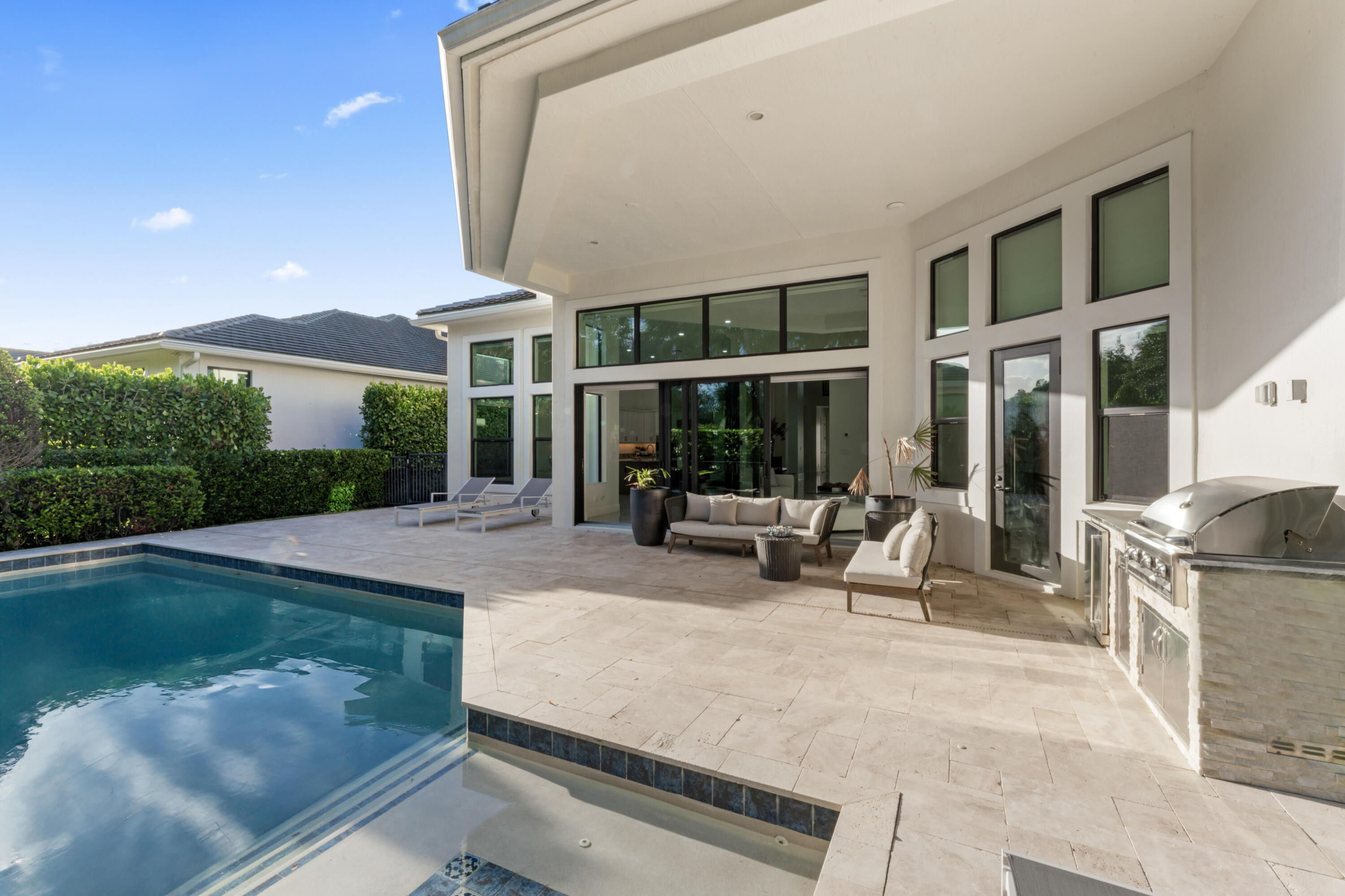 ROYAL PALM POLO PLAT - Residential Lease