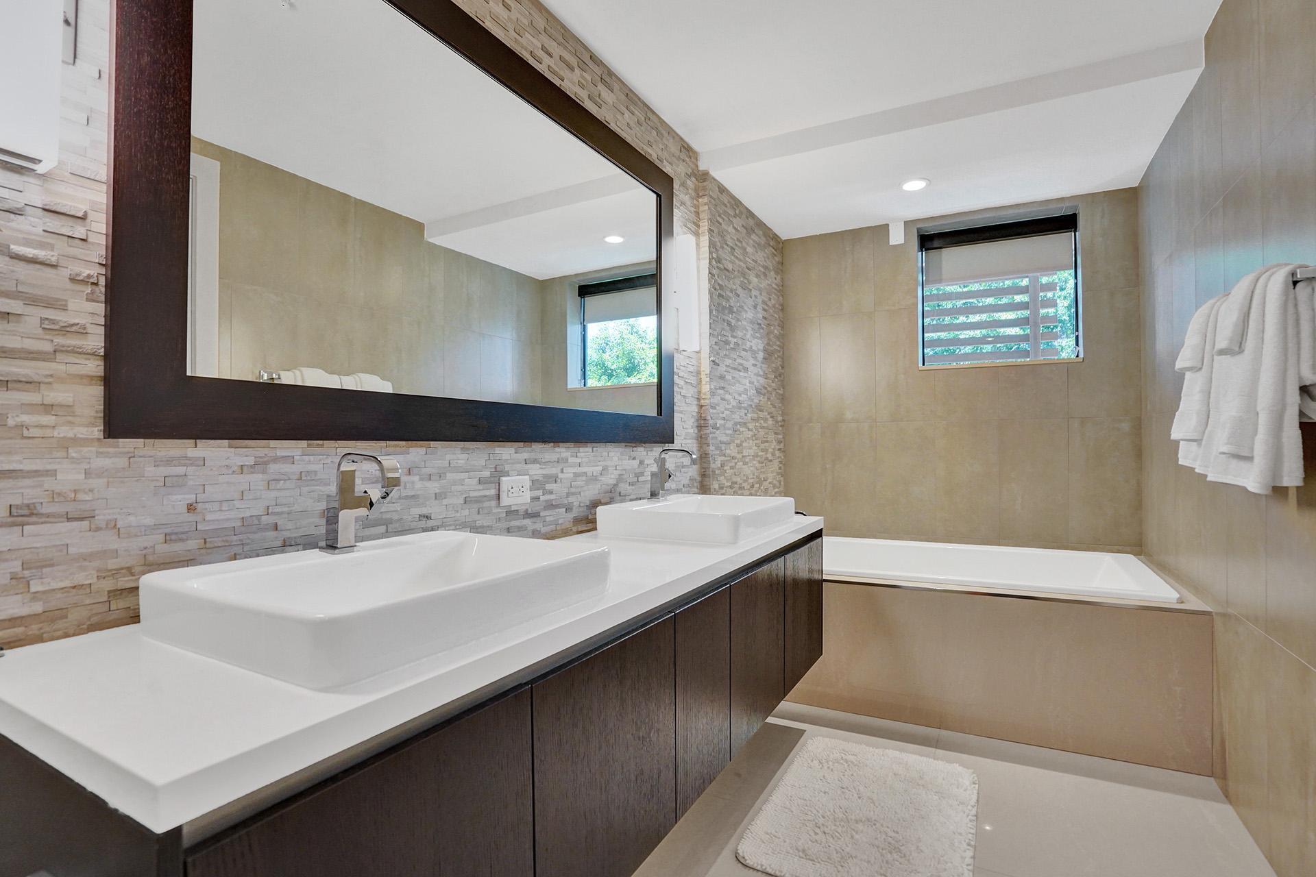 30 THIRTY NORTH OCEAN CONDO - Residential Lease