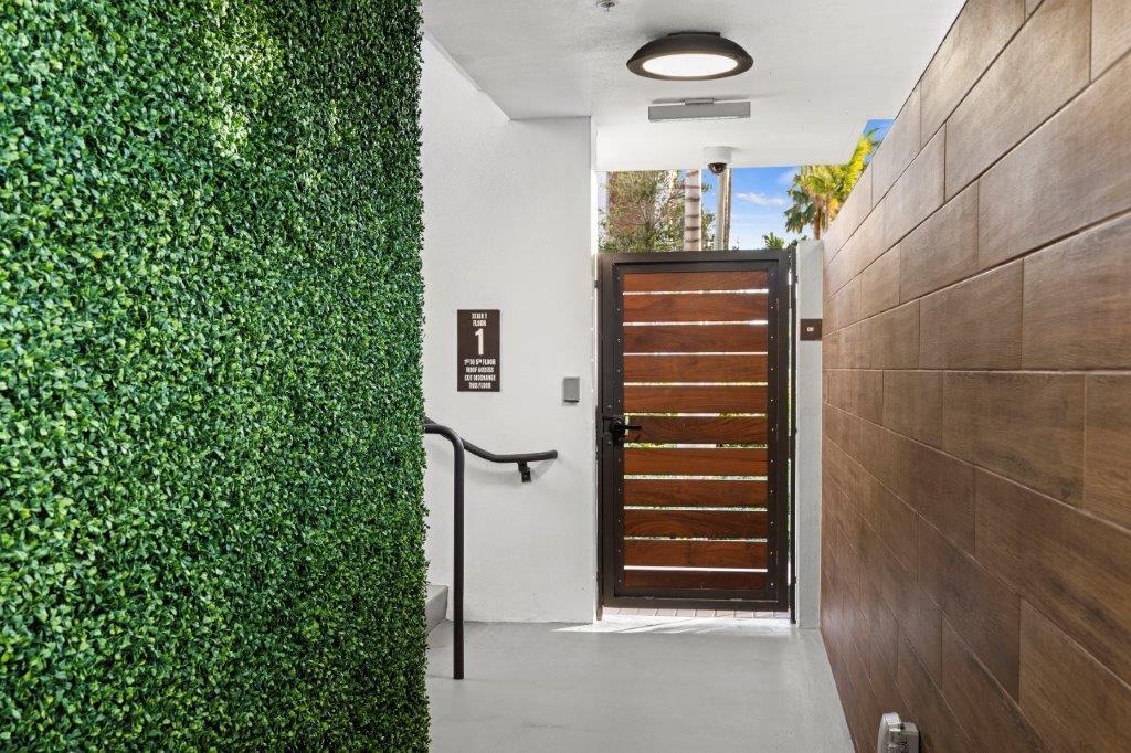 30 THIRTY NORTH OCEAN CONDO - Residential Lease