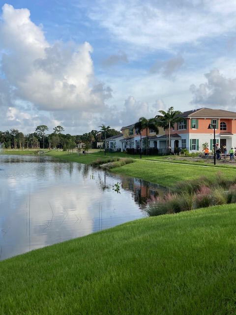 TREVI ISLE - Residential Lease