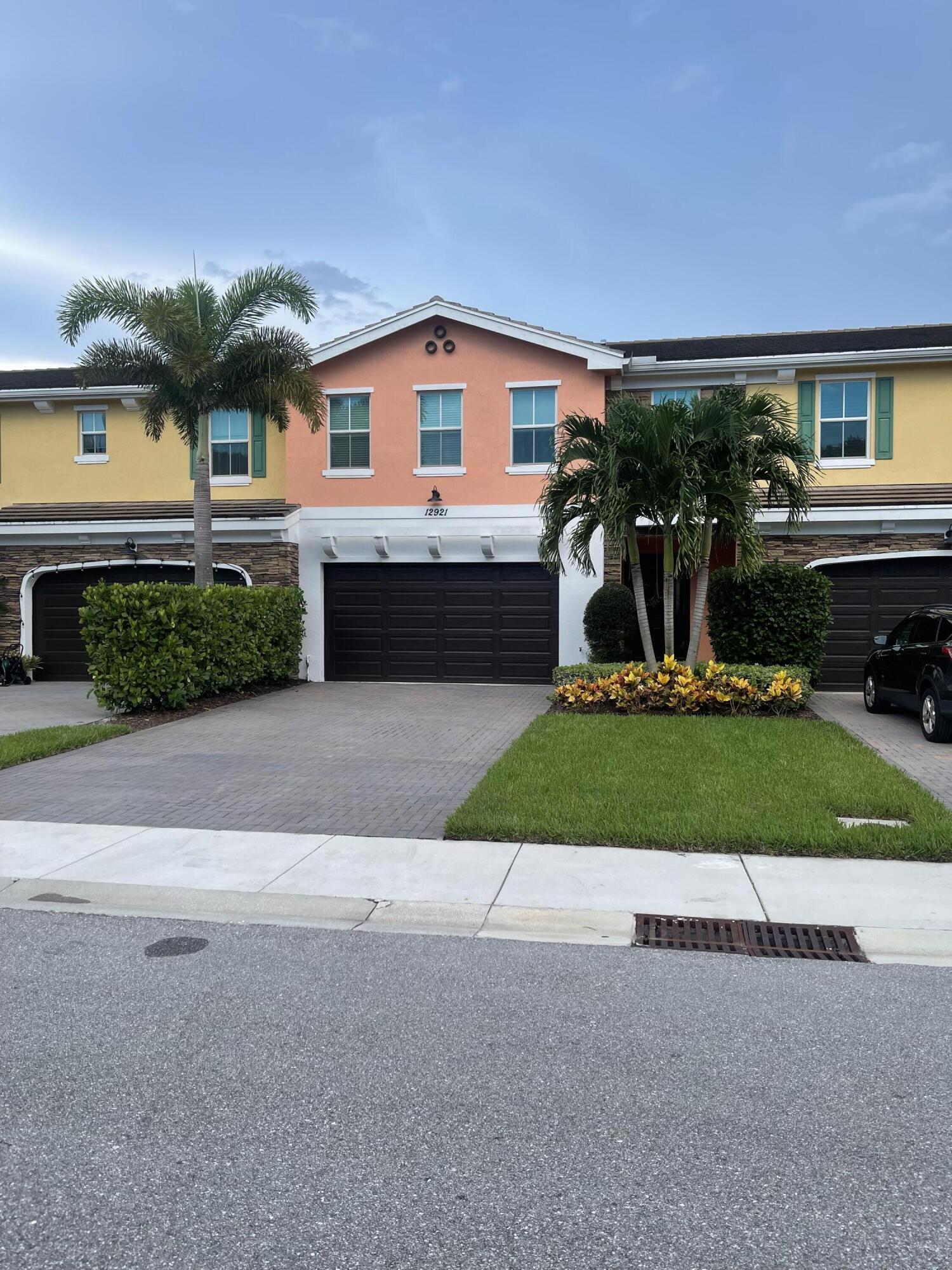TREVI ISLE - Residential Lease